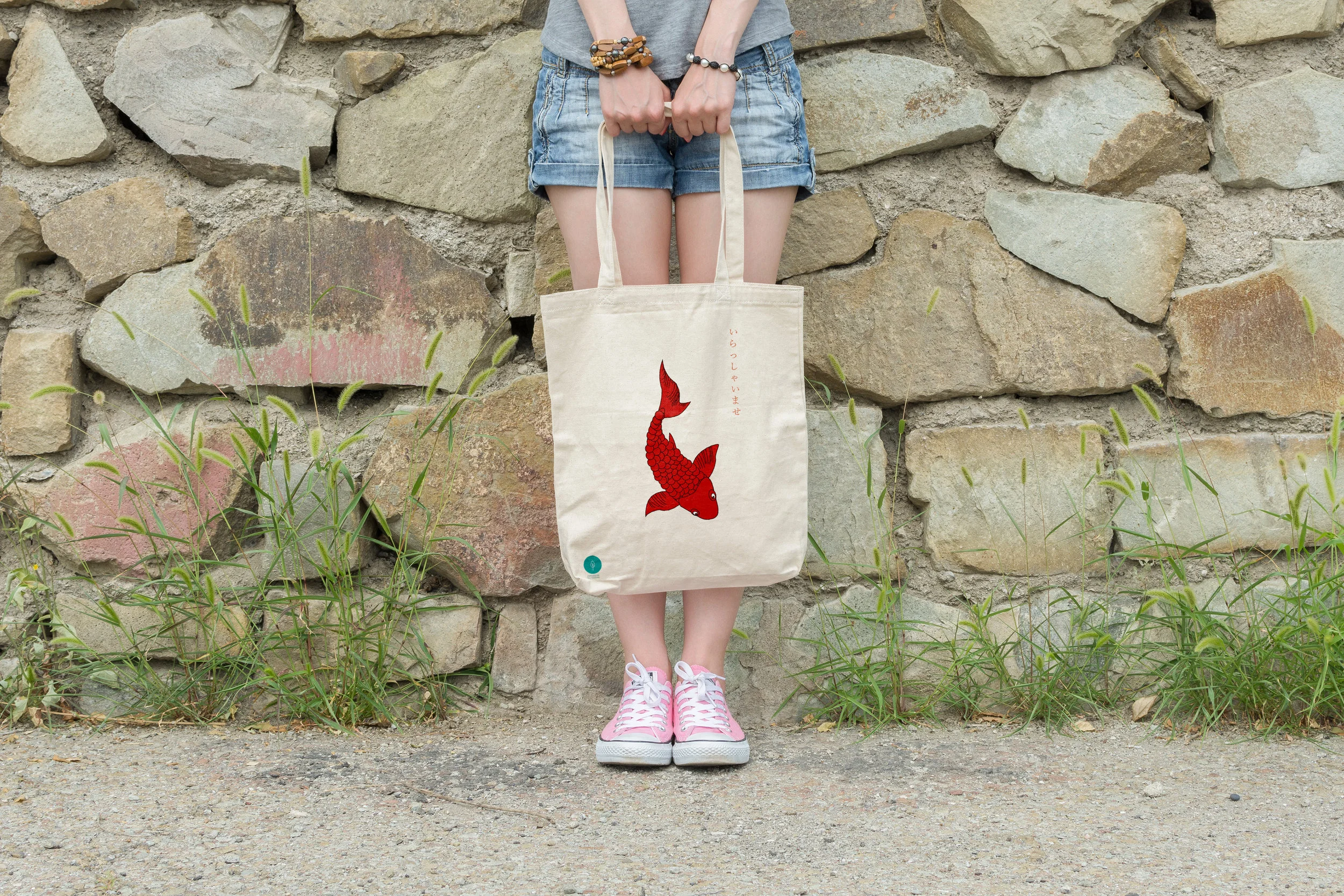 Canvas_Bag_Mockup_Vol2_by_Bulbfish_02.jpg