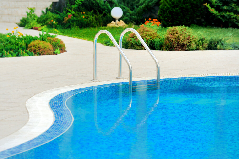 Design Ideas for Your Decorative Concrete Pool Deck
