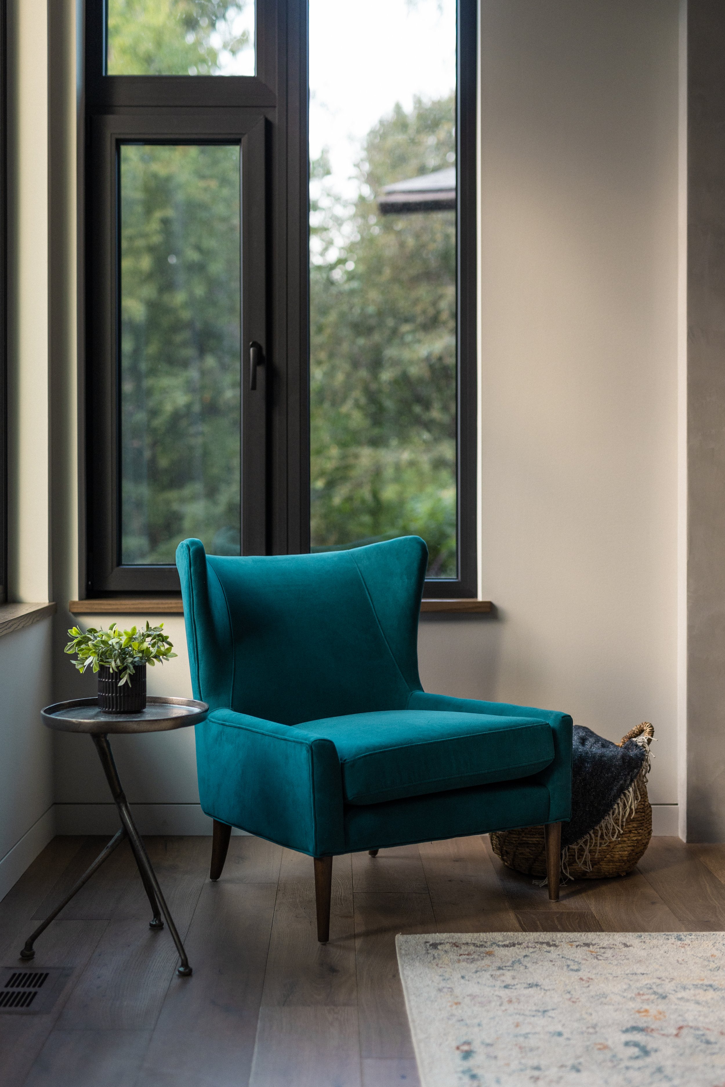 Living Room - 3.jpg