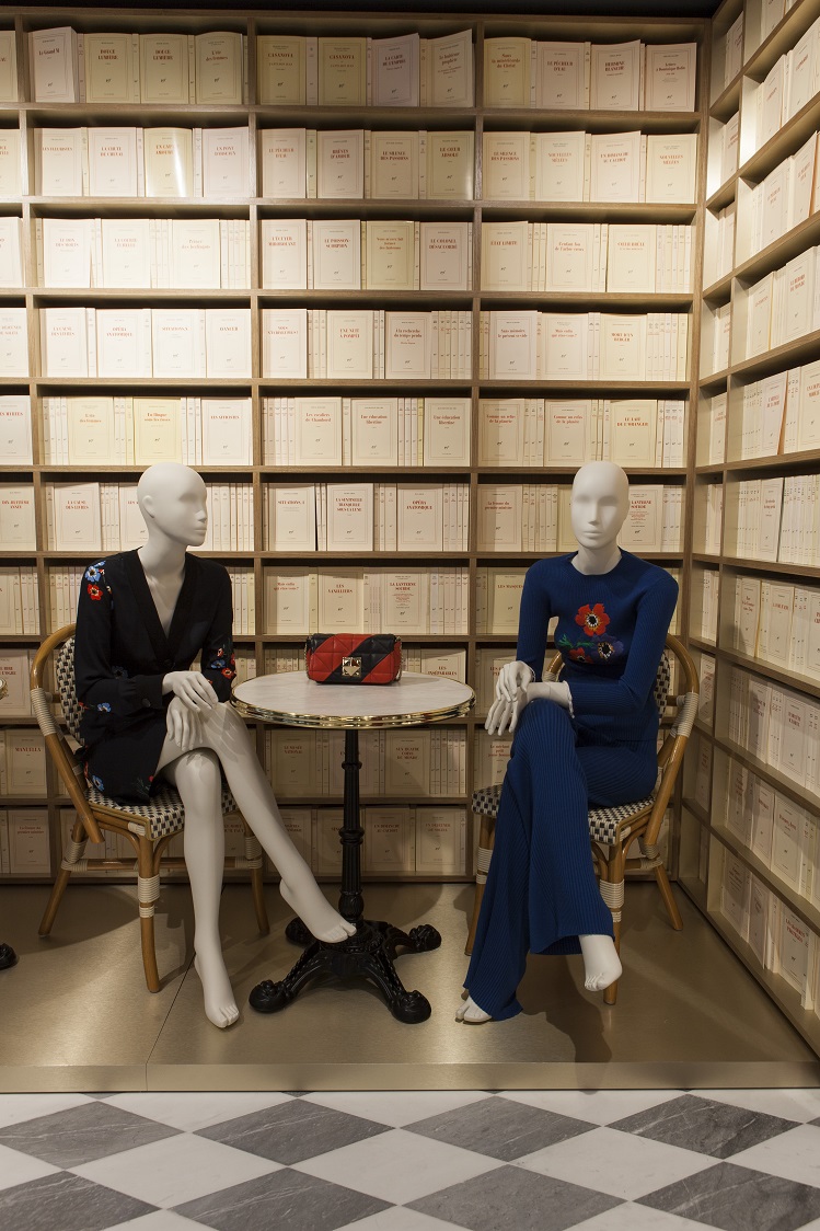 Flagship-Sonia-Rykiel-Madrid-Foto-By-ManoloYllera-Vudafieri-Saverino-Partners-sillas-thonet-.jpg