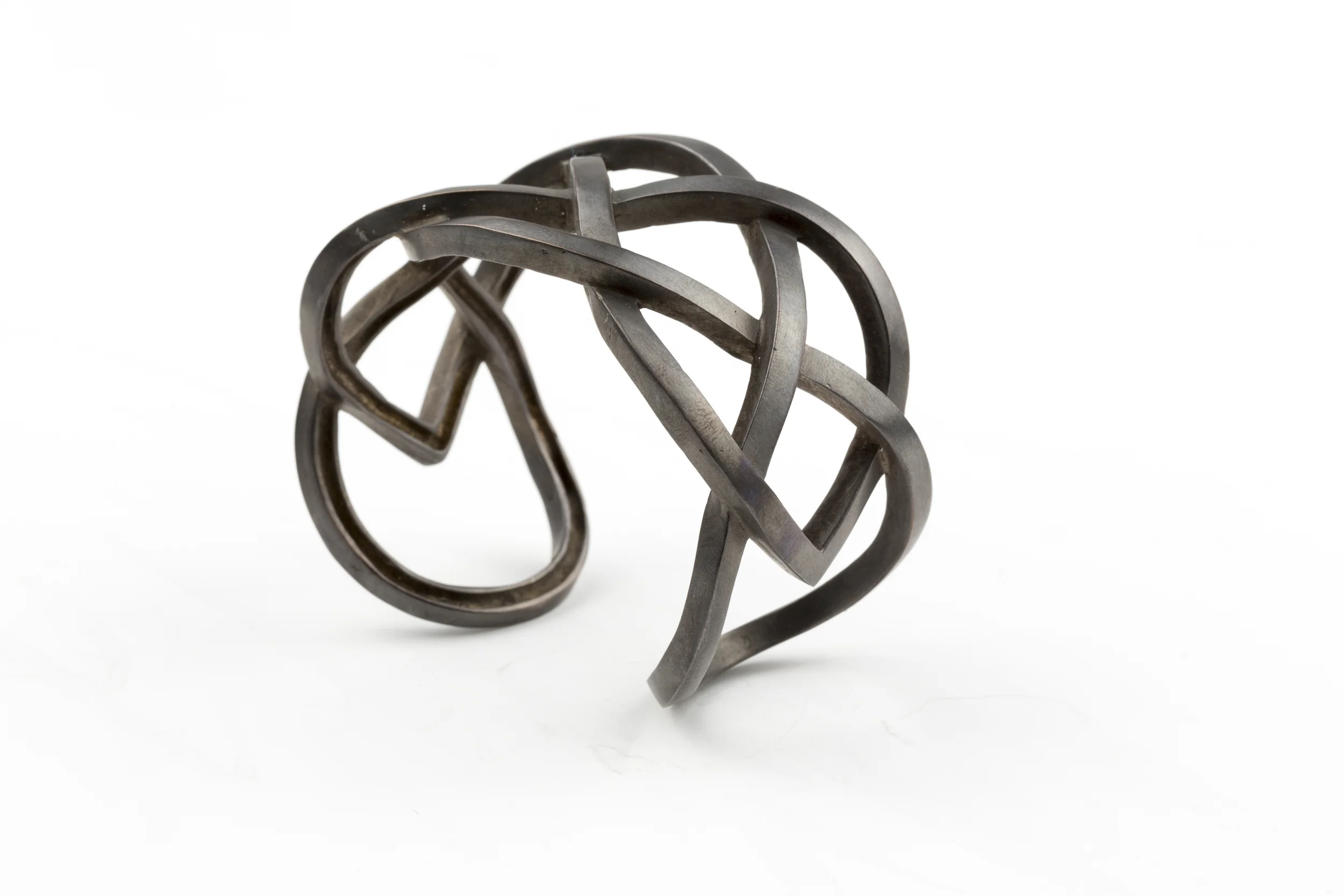 NAsfar_2016_KarenChekerdjian_IntrecciBracelet_033.jpg