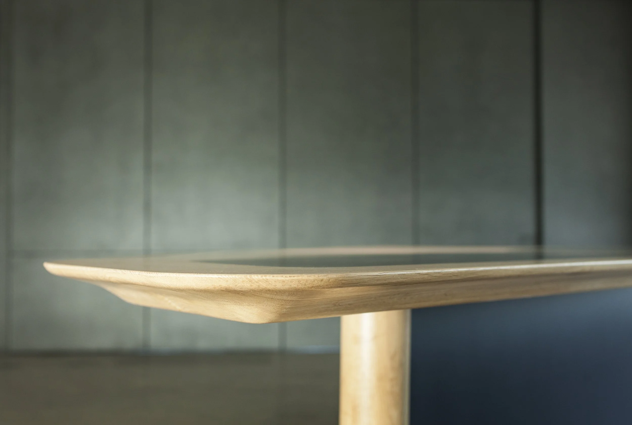 KarenChekerdjian_BeSpoke_Shell table_MPinarelli_09.jpg