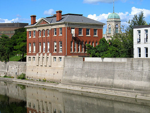 Galt_Public_Library_Cambridge_Ontario_2012.jpg