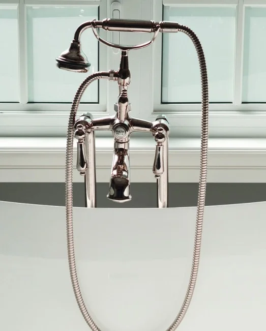 bathtub.jpg