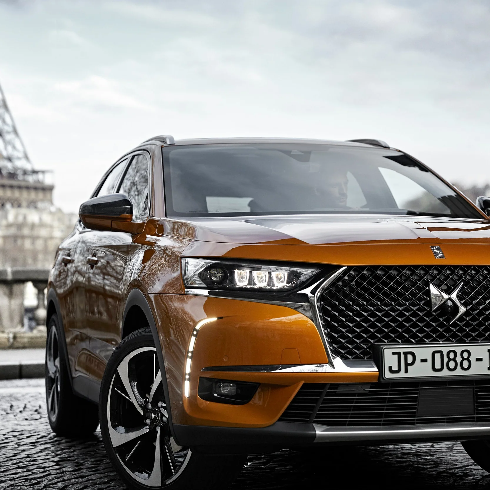 Expanding+Concepts+for+DS+Automobiles+light.jpg