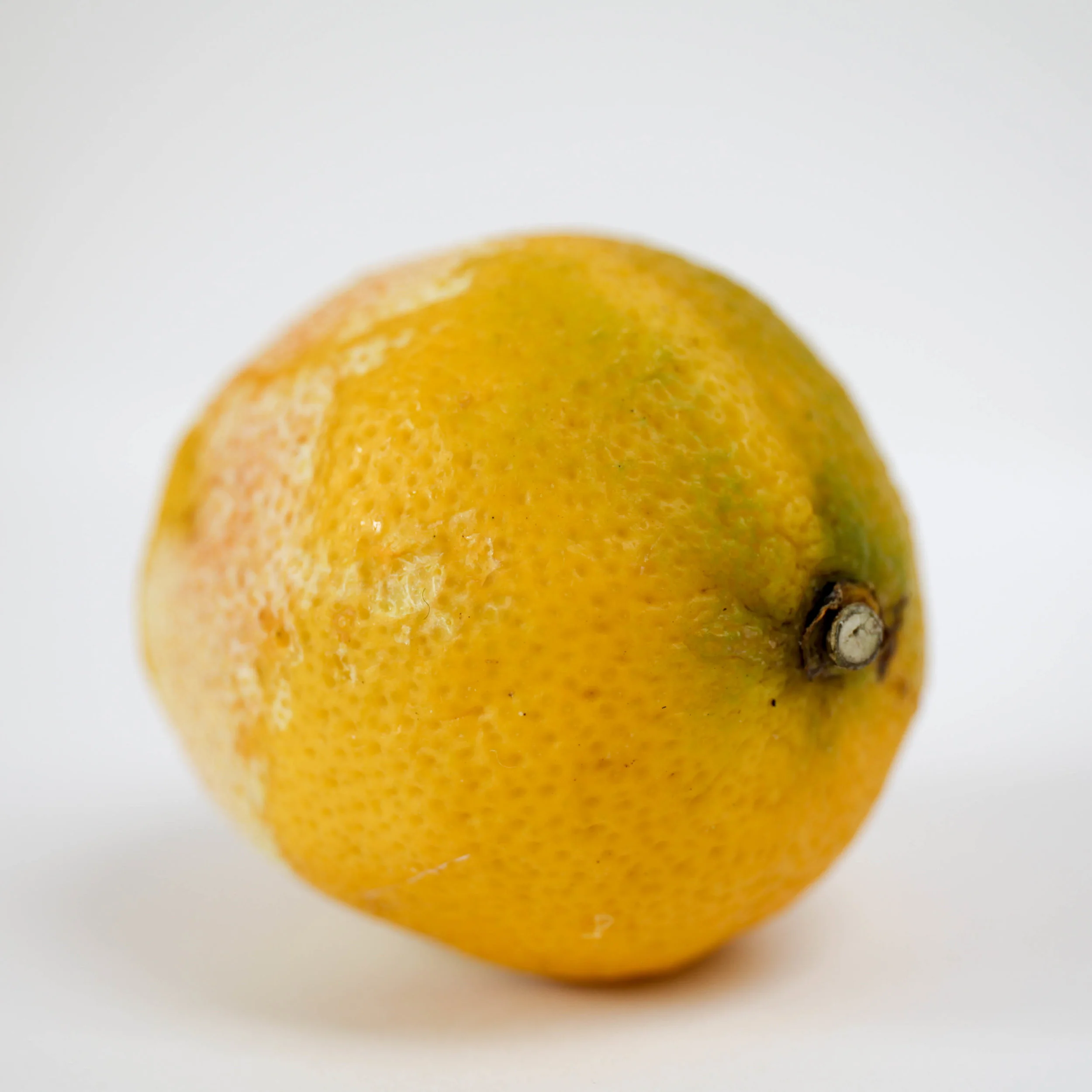 THE BENEFITS OF LEMONS