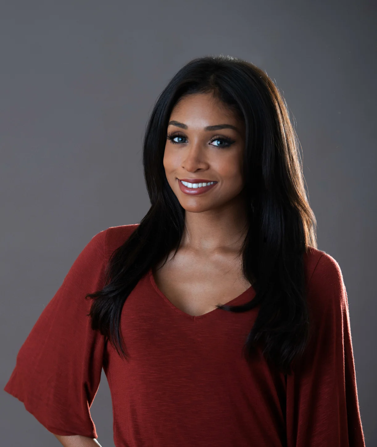 Sophia Cifuentes Headshot.jpg