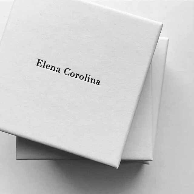 I choose a simple and classic design for my packaging because it&rsquo;s timeless. (also I have a habit of quickly getting bored with a color😂) #elenacorolina #thenewroyals #itsalifestyle #branding #logo #packaging #packagingdesign #design #minimal 