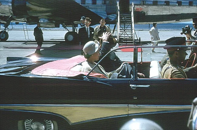 queen-and-pill-1959-june.jpg