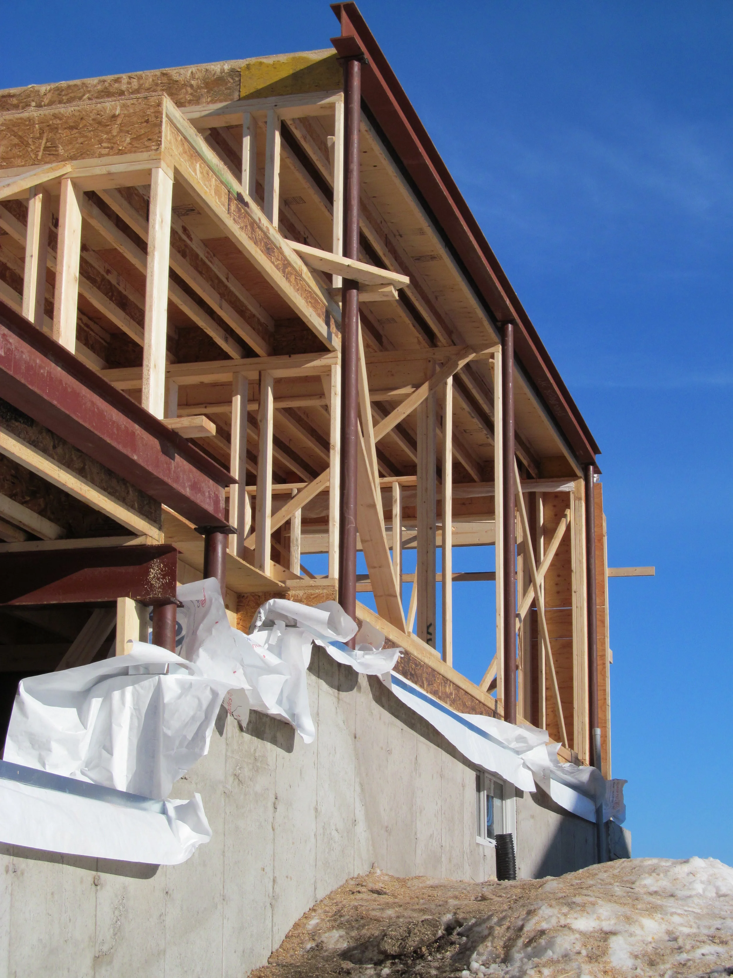 Onsite fabrication and installation of steel members