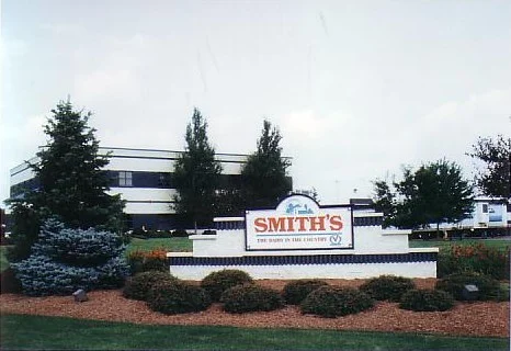 conv1-smiths48.jpg