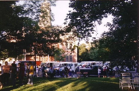 conv-parade14.jpg