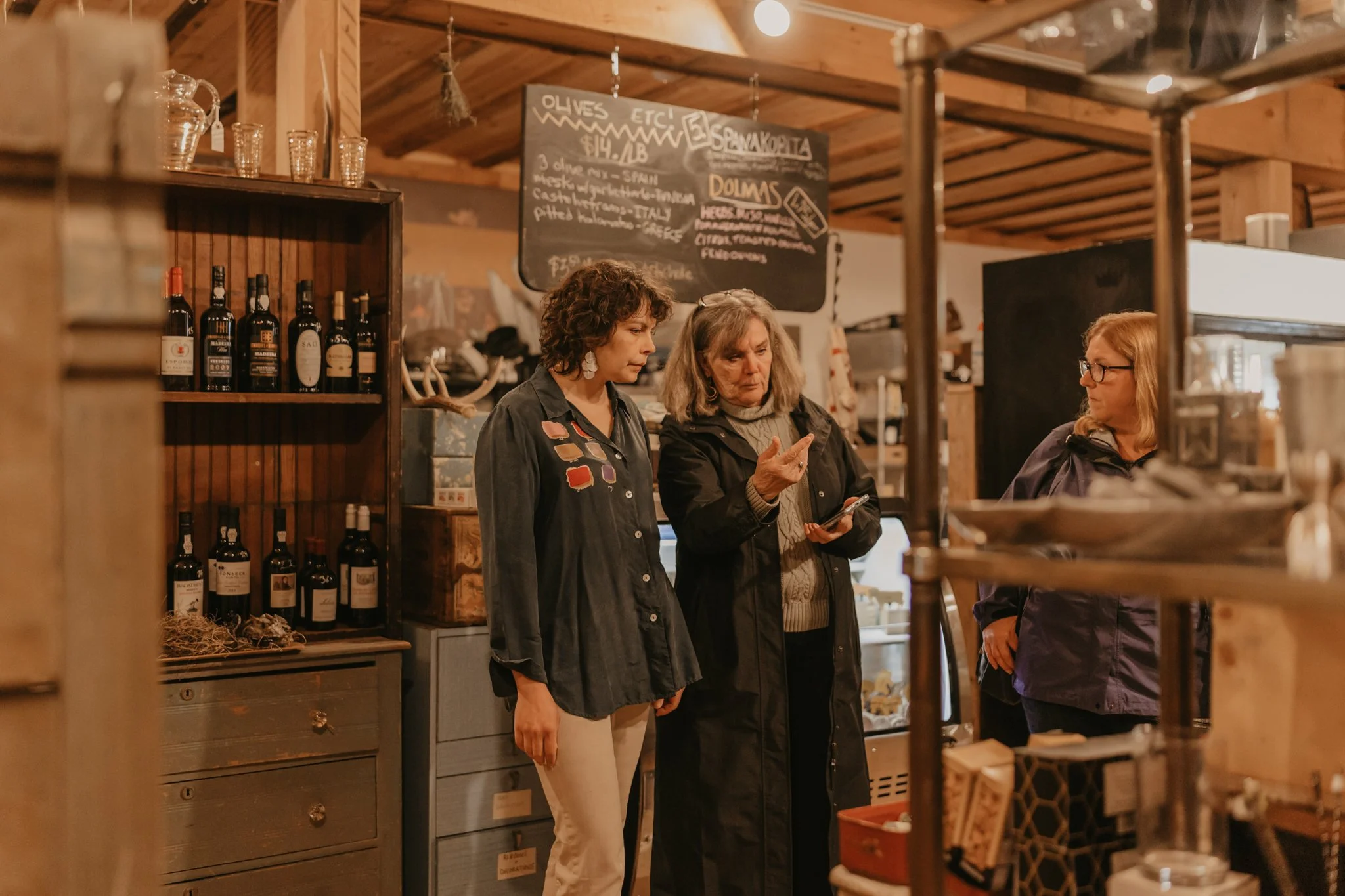 Y'all know that we have a Wine Club right?!?! And, if you're looking for a super cool holiday gift - a membership to said club certainly fits the bill! Here is the catch though - if you want your gifted membership to start on. Jan 1, you must sign up