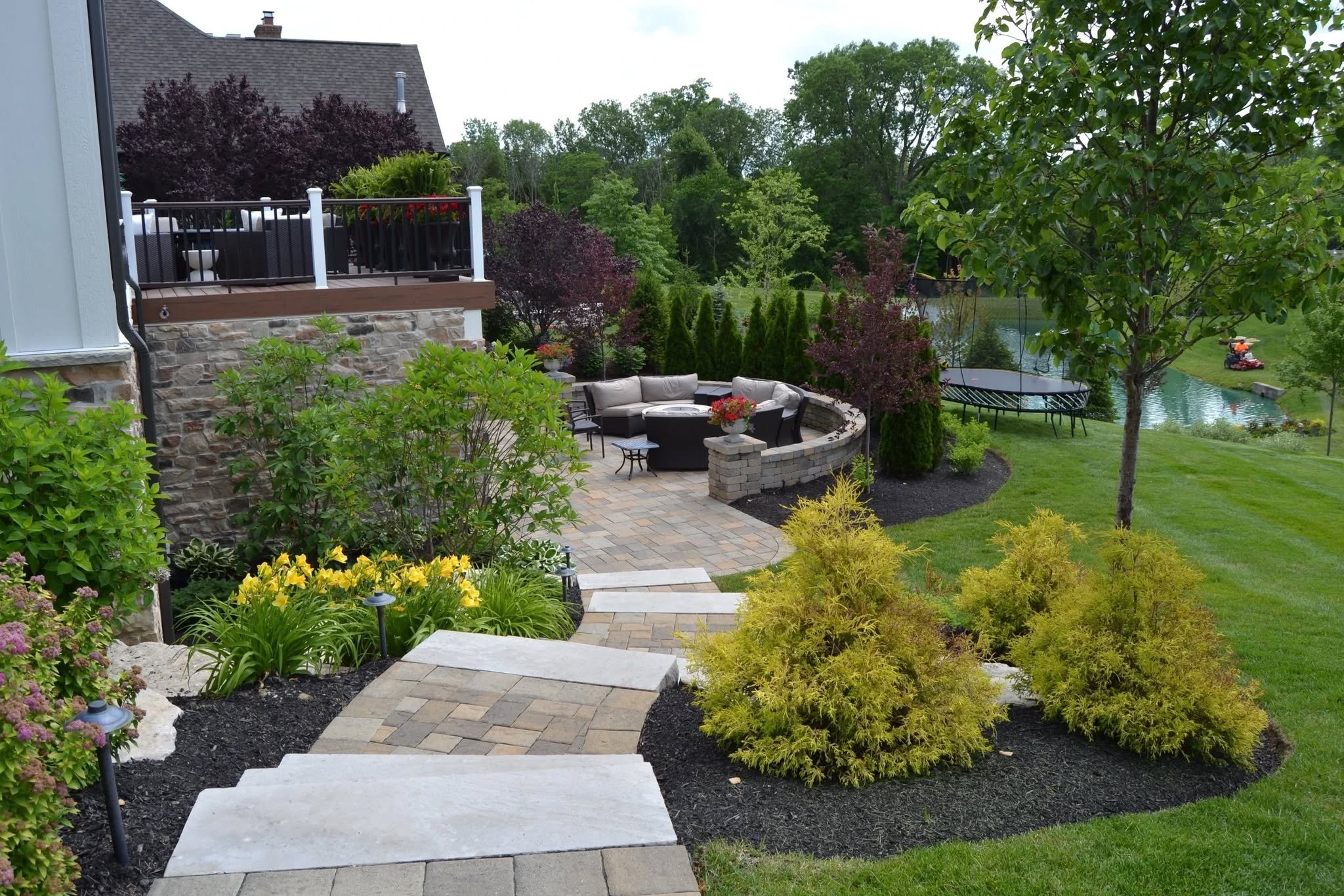 What Makes an Outdoor Space Feel Like a Private Resort?