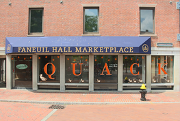 The Make Way For Ducklings Store Makes a Splah