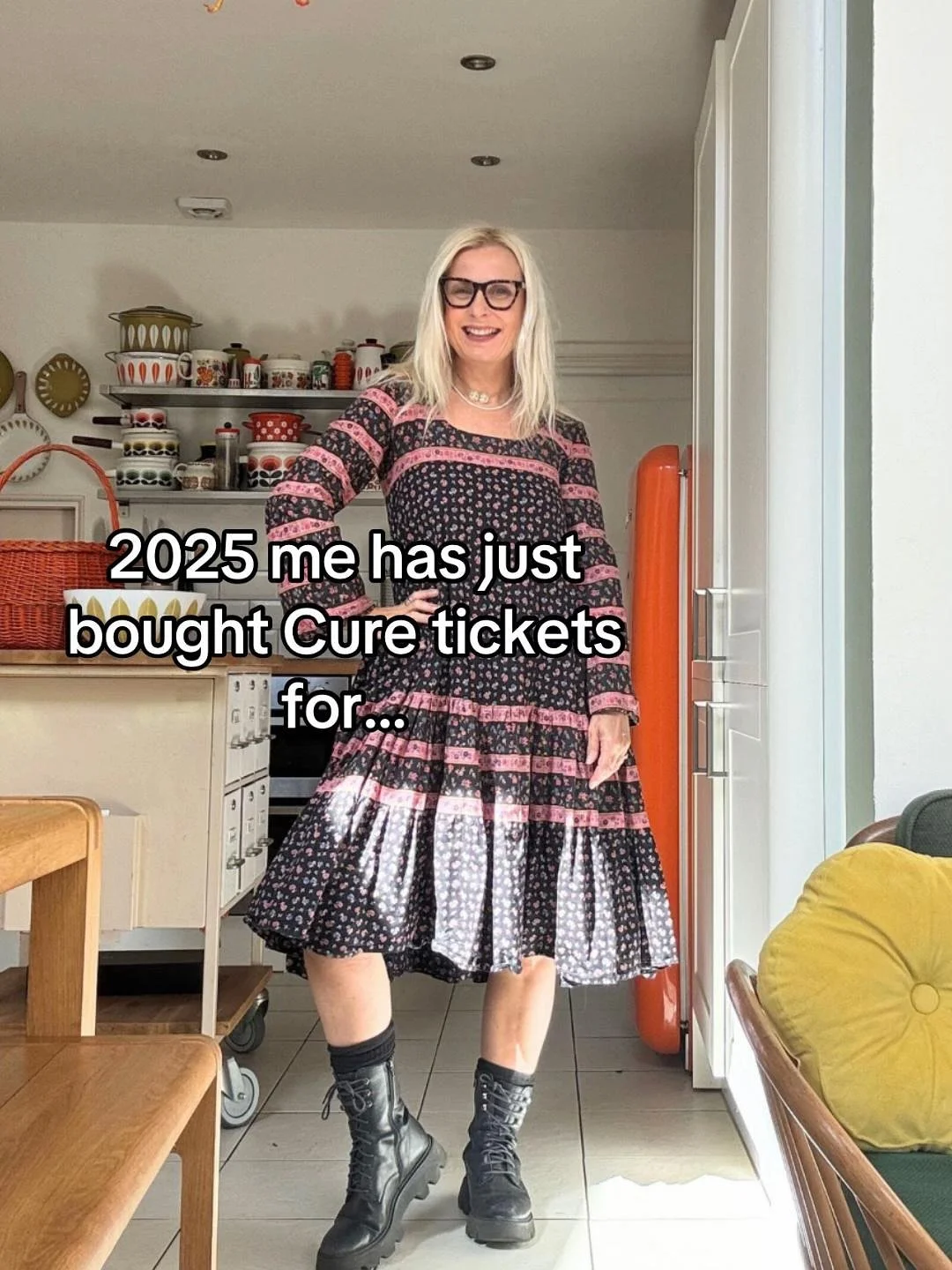 Teenage me is so happy right now! I did actually go and see them in 1990 when I went to Glastonbury but I was a little worse for wear and can&rsquo;t really remember them! So bring on next summer! 

#thecure @thecure  #midlifewomen #throwback