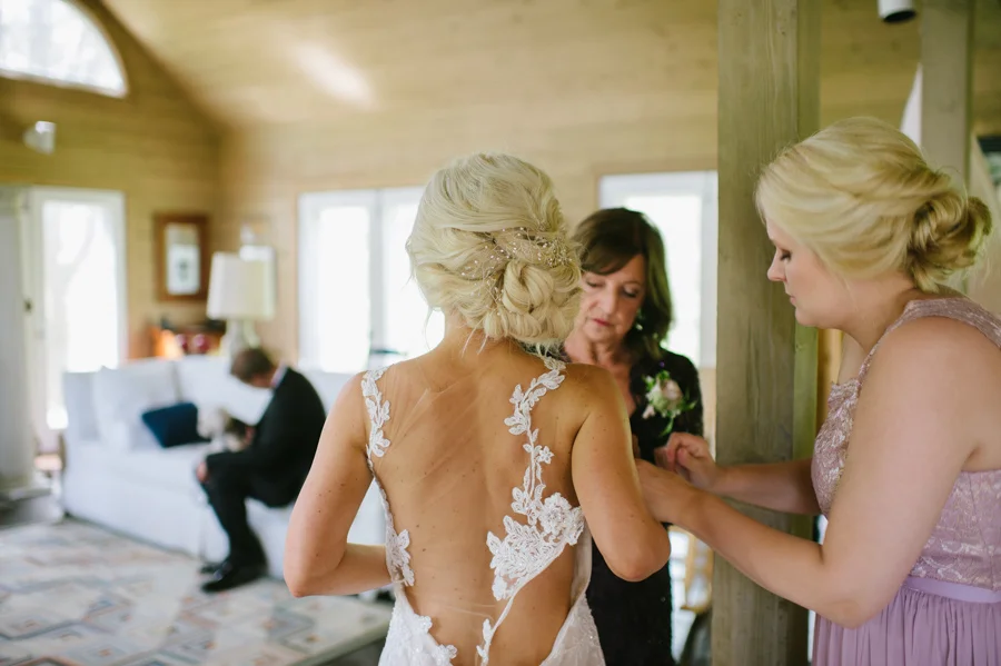 VS_MarthasVineyardWeddnig-25.jpg