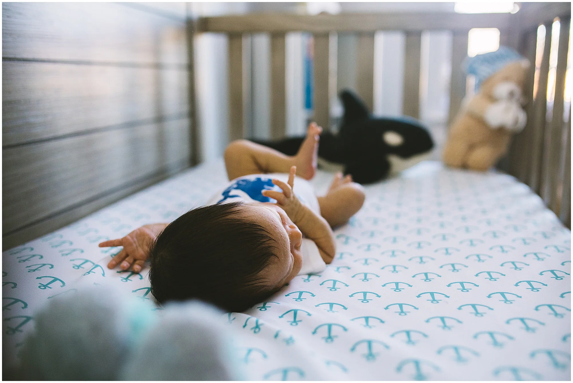 Emily-Lapish-Photo-Film-documentary-newborn-session_0012.jpg