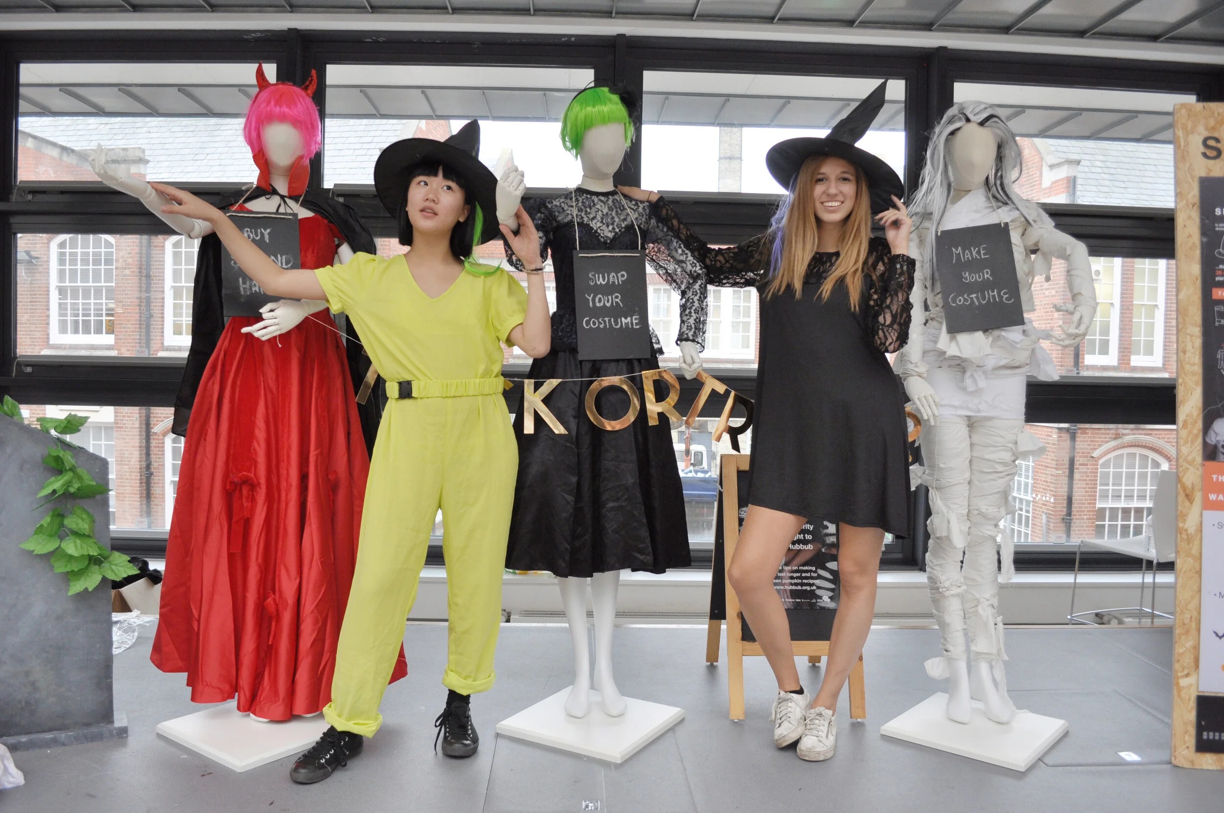 HUBBUB_NLWA_SEW SPOOKY AT MIDDLESEX UNI_26OCT1737.JPG