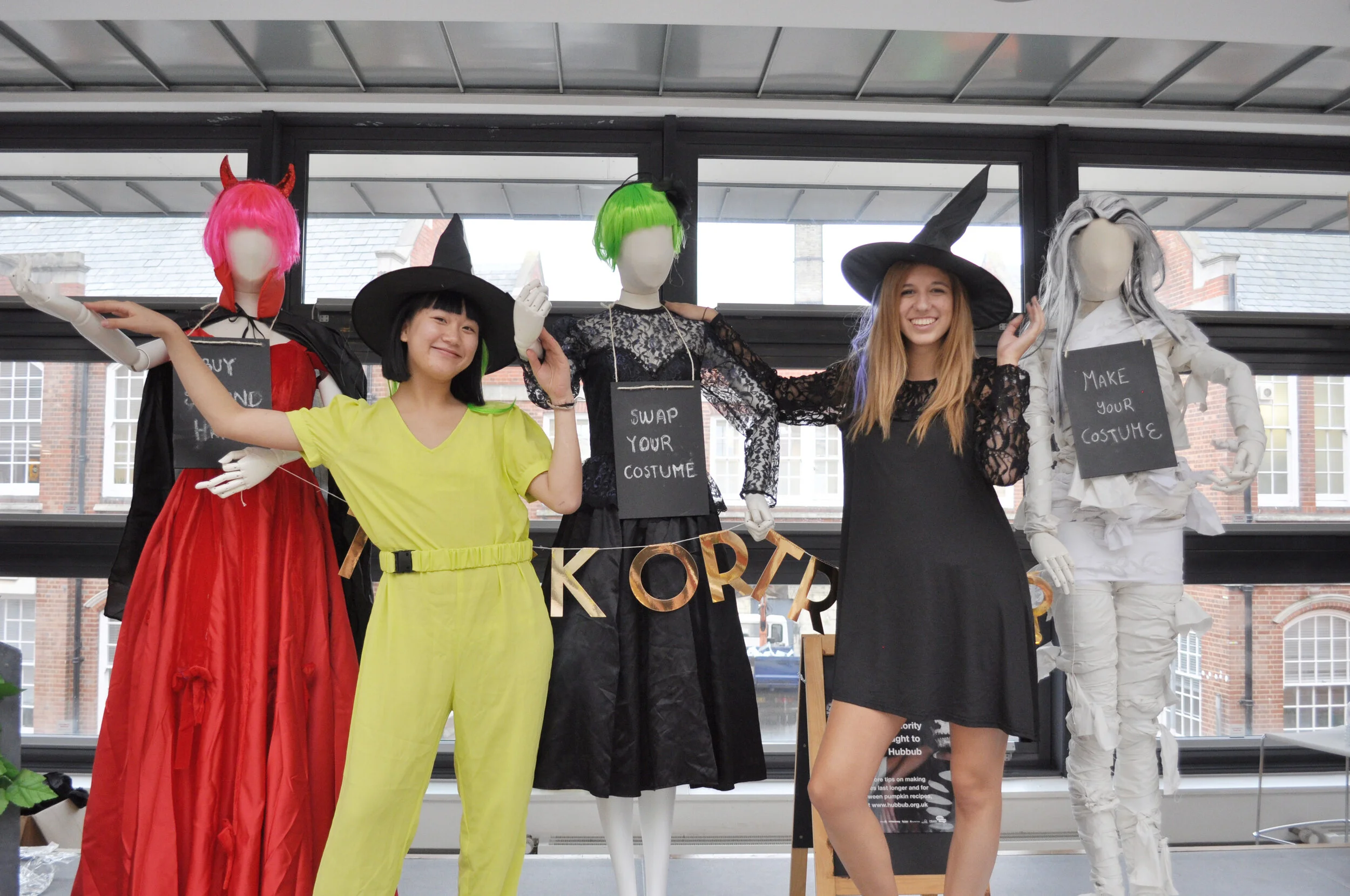 HUBBUB_NLWA_SEW SPOOKY AT MIDDLESEX UNI_26OCT1738.JPG