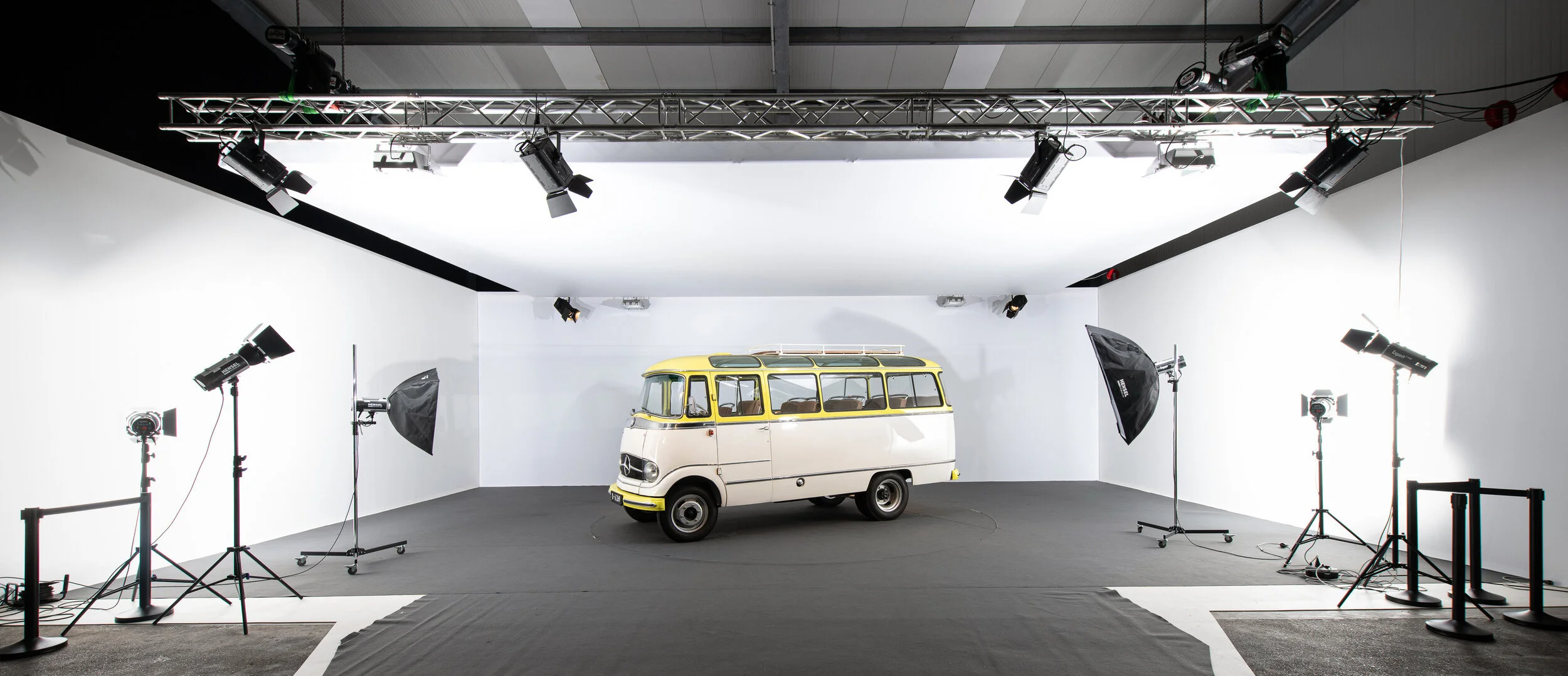 Car Studio — XY IMAGER STUDIO