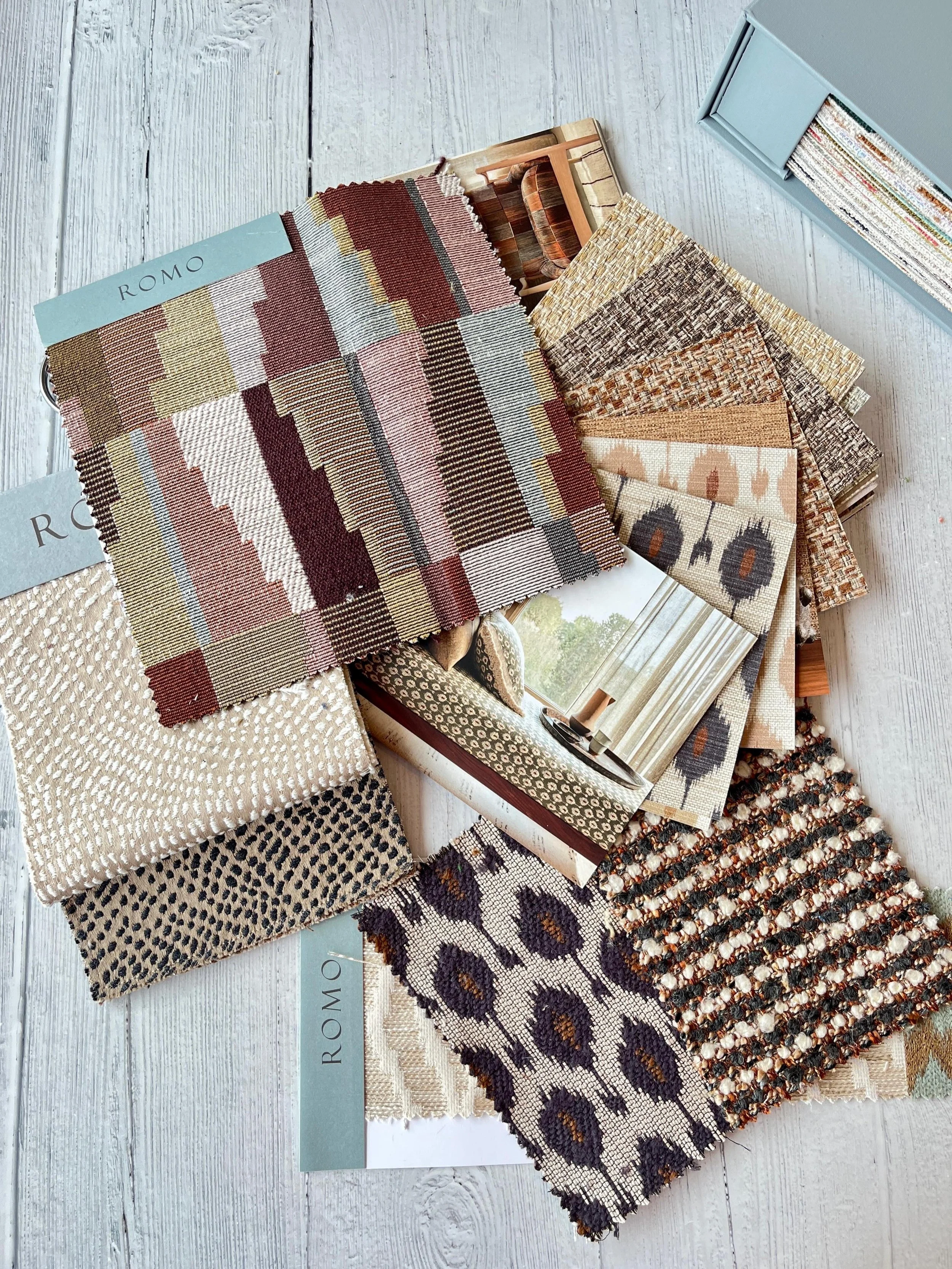 Introducing Otillo, the new collection from Romo.
⠀⠀⠀⠀⠀⠀⠀⠀⠀
We&rsquo;re really drawn to Otillo&rsquo;s warm desert-inspired palette and beautifully  organic patterns. It&rsquo;s a collection that feels effortless yet considered, with a natural charac