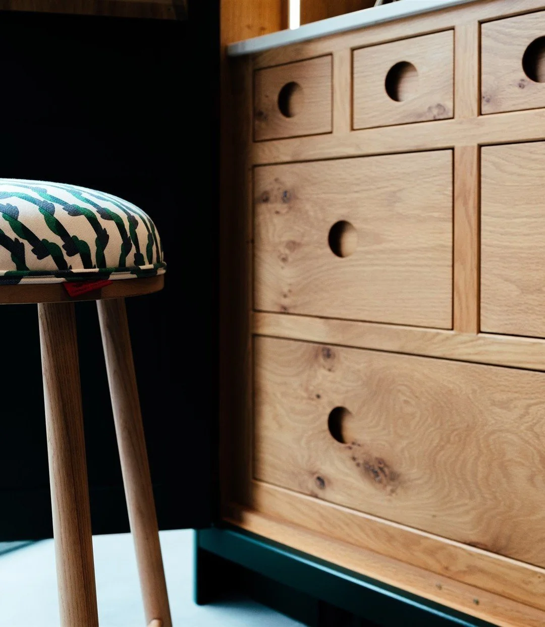 Bespoke doesn&rsquo;t mean out of reach! 

When some people hear &ldquo;custom cabinetry&rdquo; they assume it&rsquo;s beyond their budget, but more often than not it&rsquo;s closer than you think. And what you gain in return is something no flat-pac