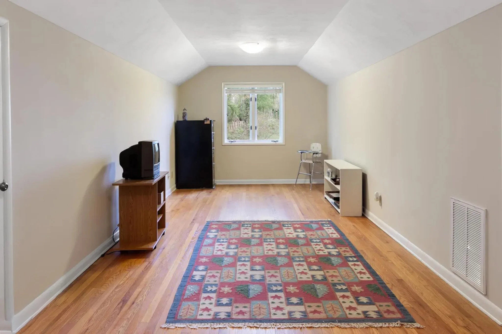 Bonus Room Before.jpg