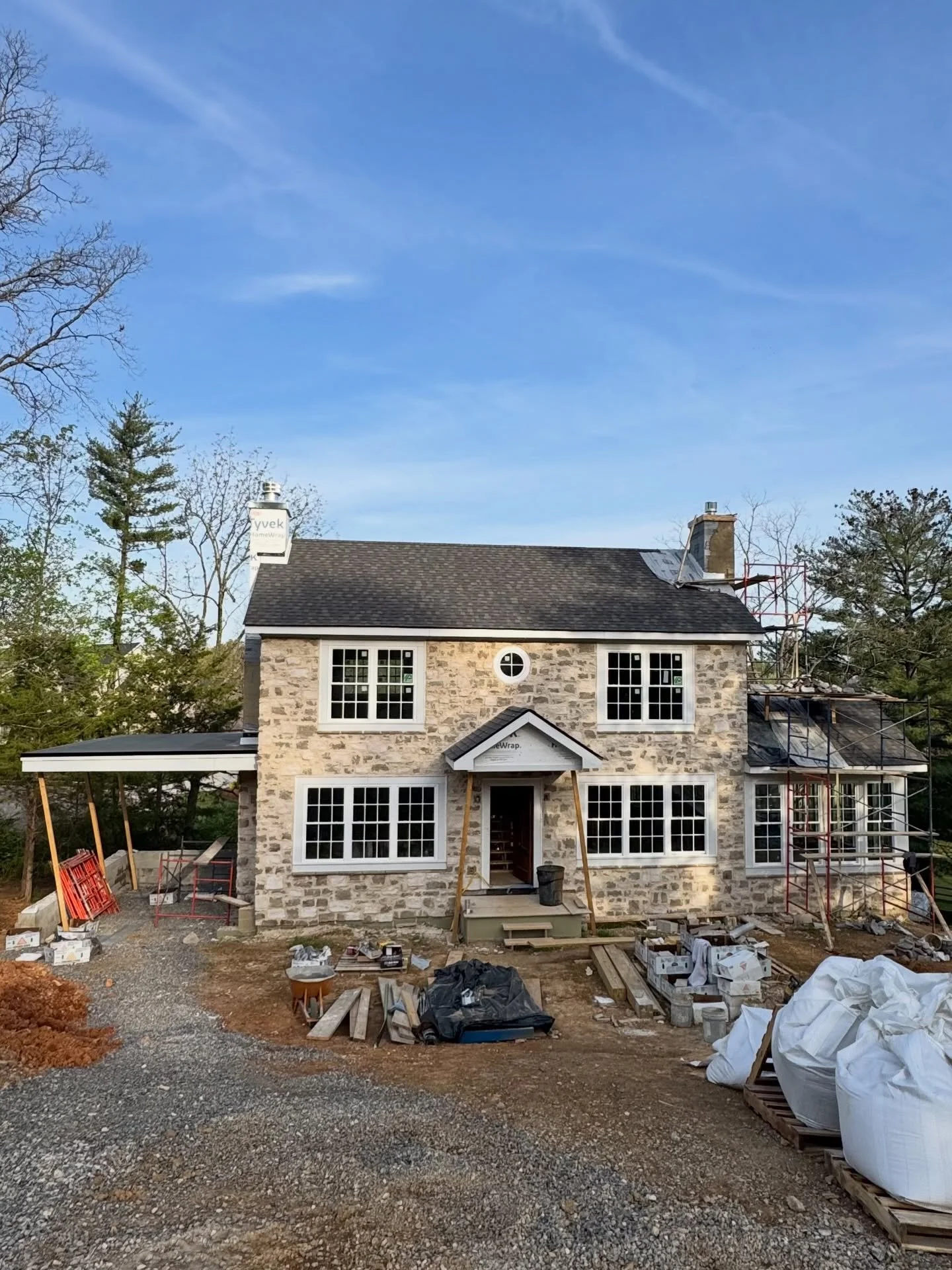 We love the way this Parade house is looking. Contact us at hello@stevenscustomhomesllc.com #newconstruction #behindthescenes #customhomes #interiordesign #knoxville