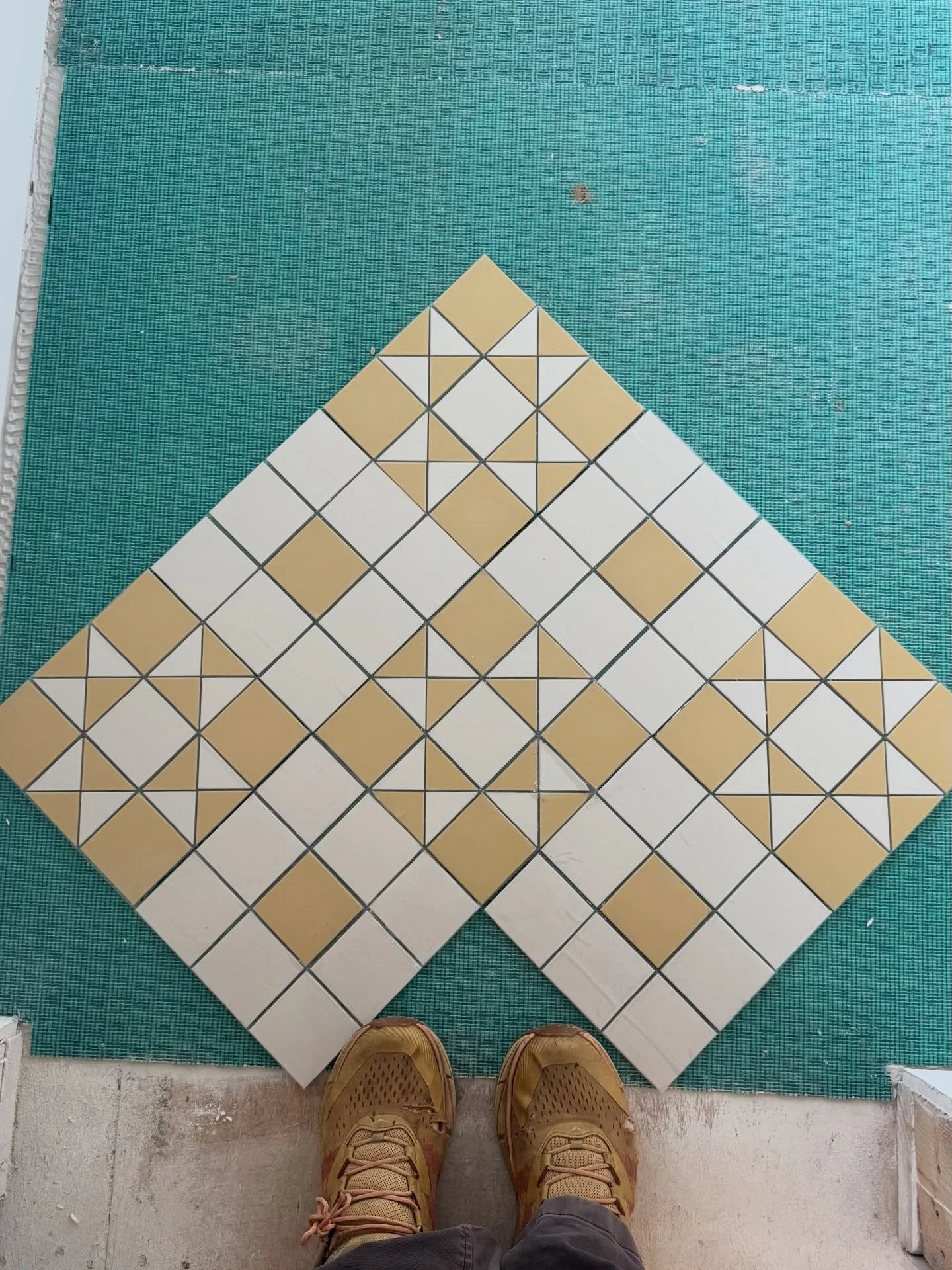 Sunny and bright for a kids bathroom! New tile going in at our @hbaknox 2026 parade home. Tile by @exacttile &amp; @originalstyleuk