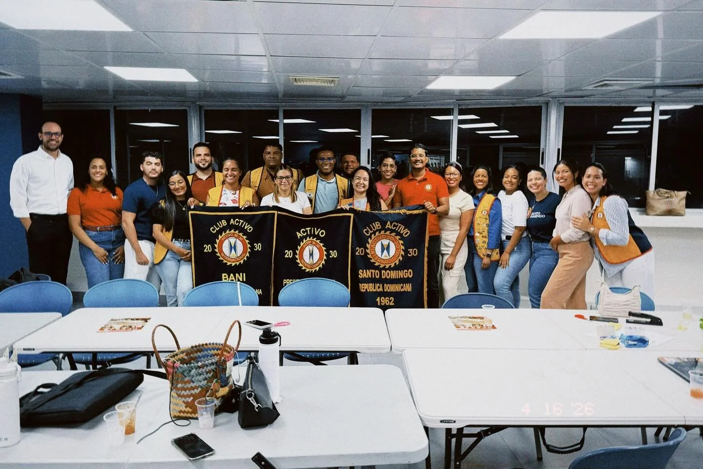 Anoche, jueves 16 de abril, recibimos con mucha alegr&iacute;a la visita del Club Activo 20-30 de Ban&iacute;, con motivo de su aniversario. 🤝✨

Compartimos una reuni&oacute;n amena, llena de camarader&iacute;a, fraternidad y buena energ&iacute;a ju