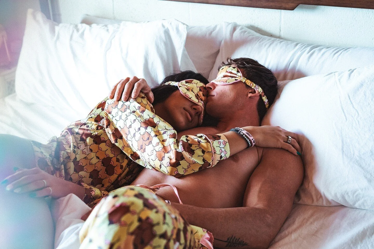 ☁️ Your only plans this weekend are to snuggle up, right? 🛏 Well, get a boobie check in there while you're at it!⁠
⁠
💕It may be that your partner is spending a lot more time touching your chest than you are right now. Partners are often who can fee