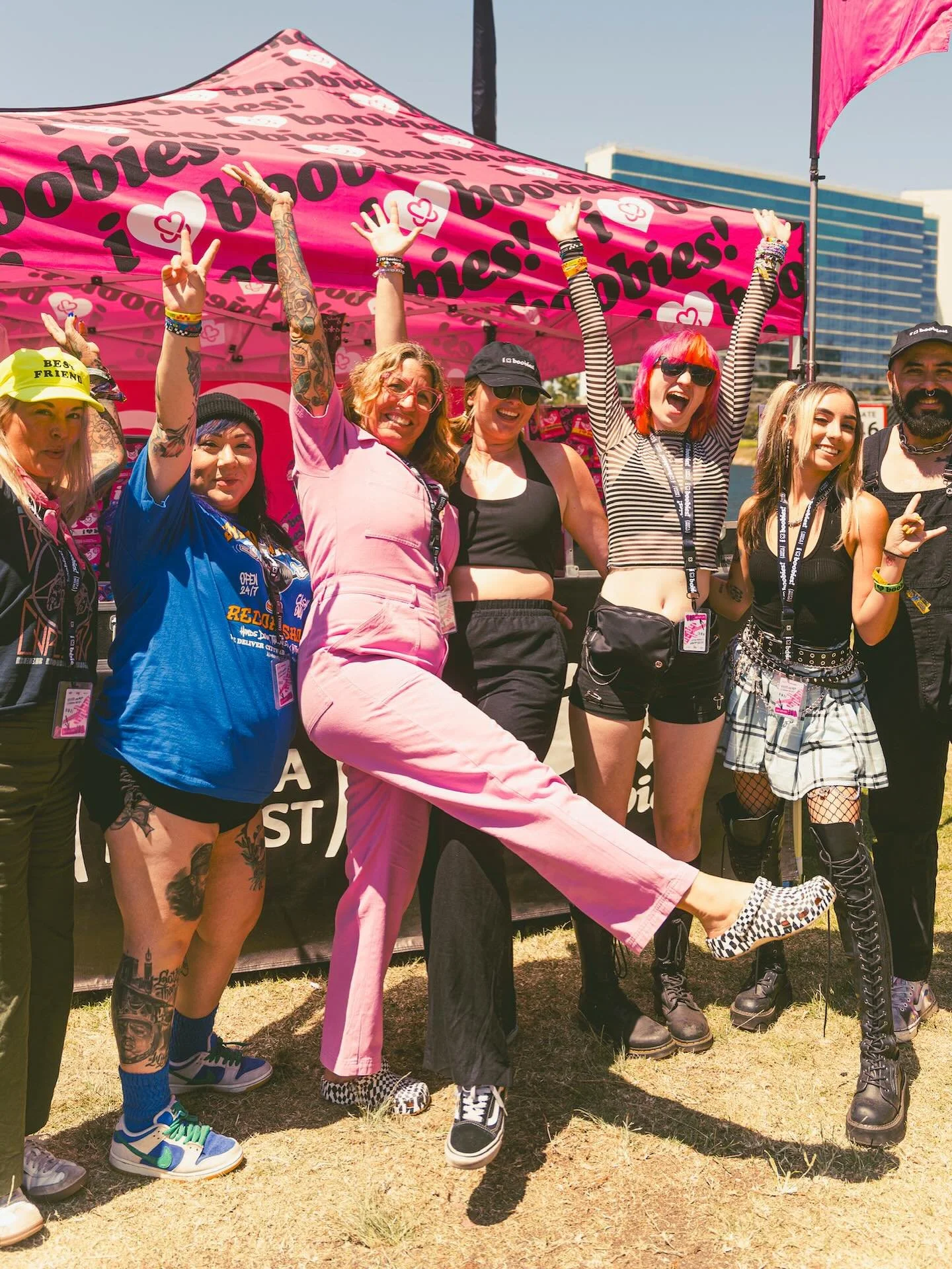 Wow @vanswarpedtour Long Beach you really showed up this weekend!  We already miss you. 😭

Special thanks to our amazing @zumiez volunteers from Lakewood and South Bay Galleria. We couldn&rsquo;t do it without you!

We will see you in Orlando! ❤️

?