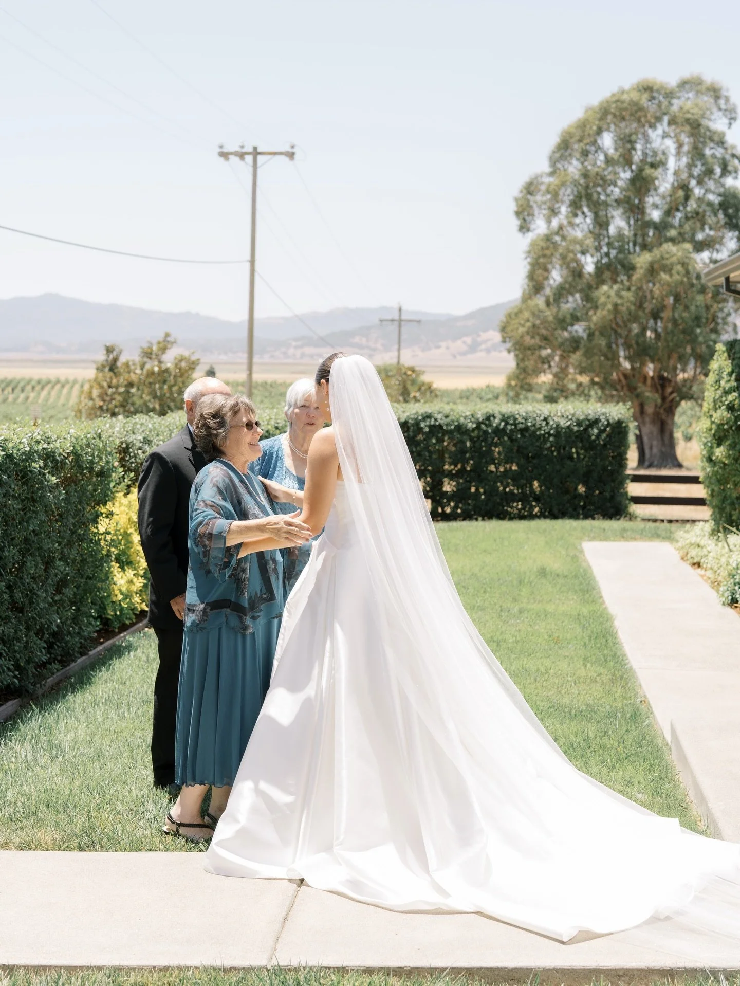 Special moments like these 🤍

📸: @alexandriamarie.photo 

#2026Bride #2027Bride #EventVenue #WeddingVenue #SonomaCounty #Weddings #BarnWedding #NowBooking