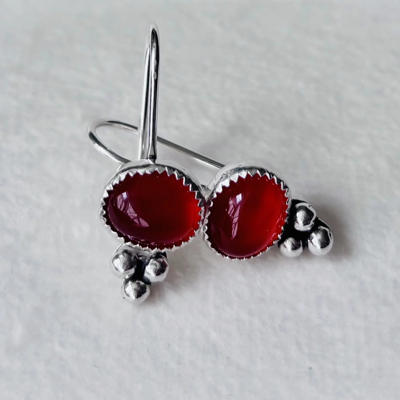 Oval Set w:Trpl Ball Red 1.jpeg