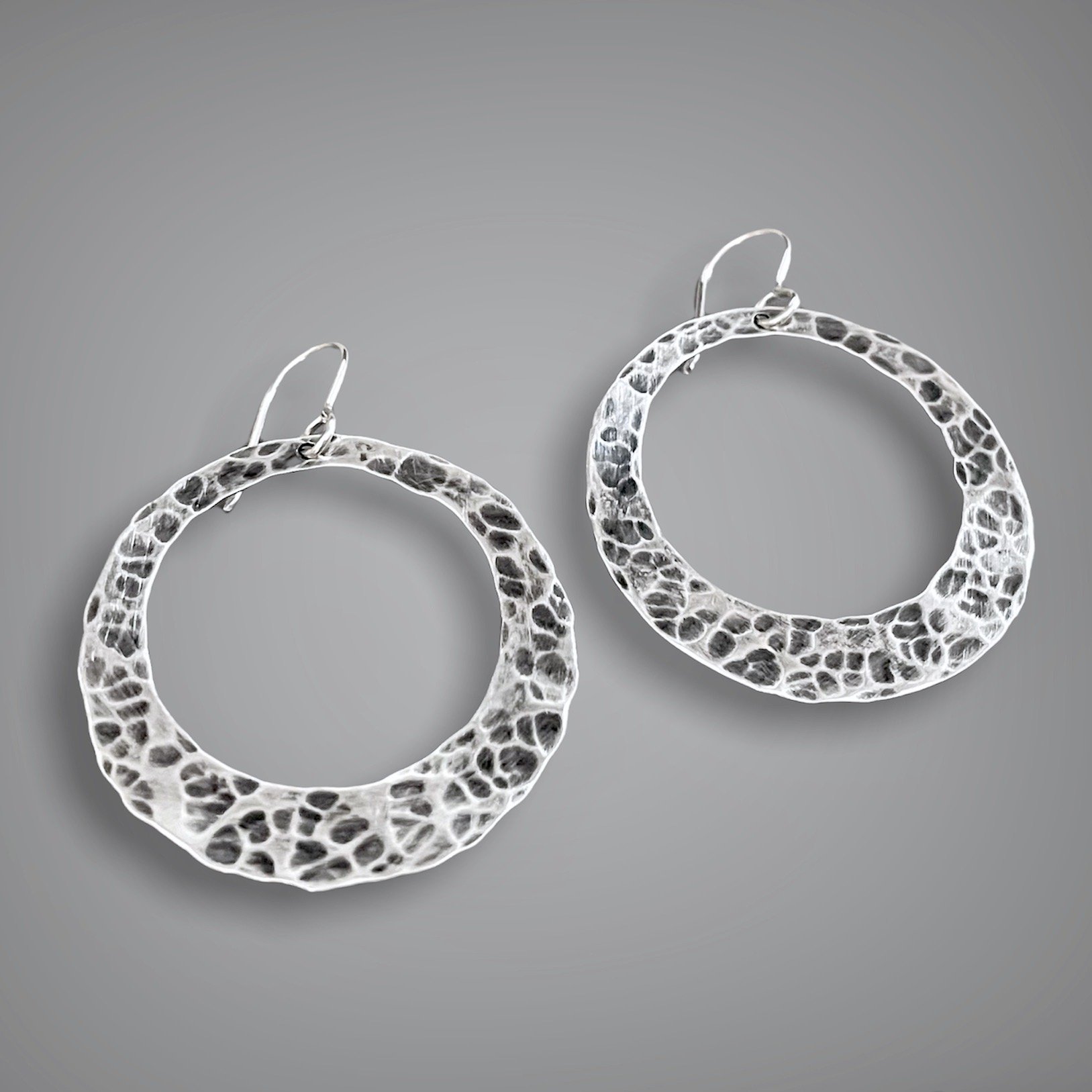 Hammered Oxidized Hoop Earrings1.jpeg
