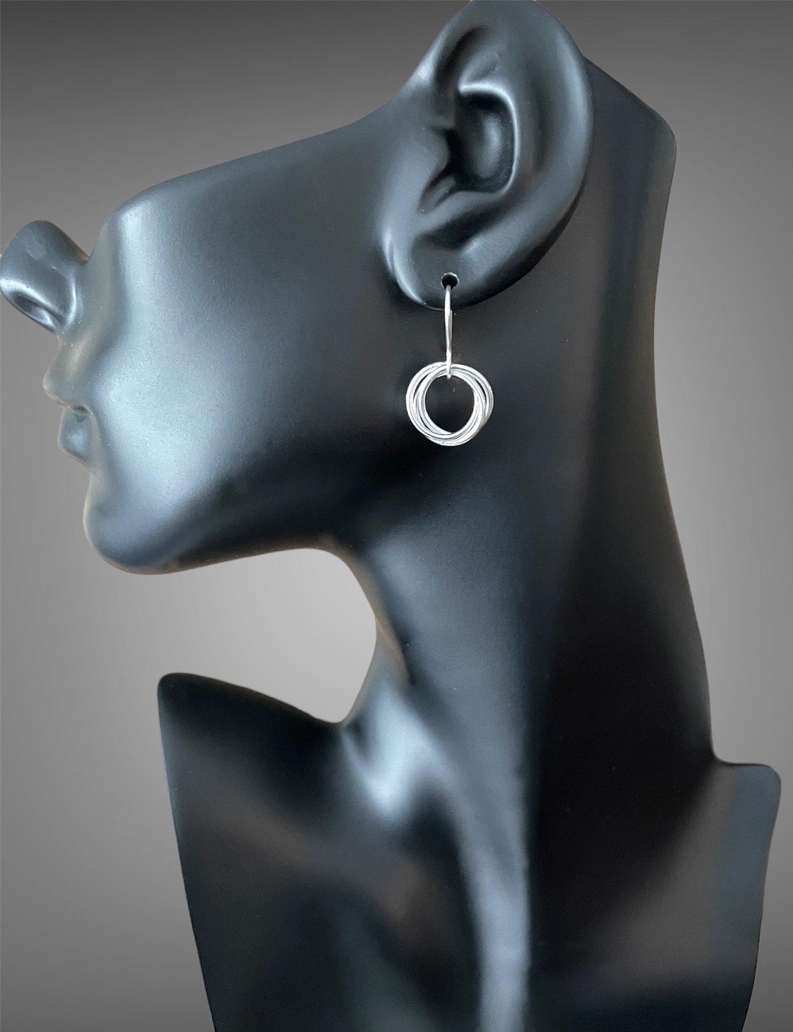 Love Knot Earrings Sm c.jpeg