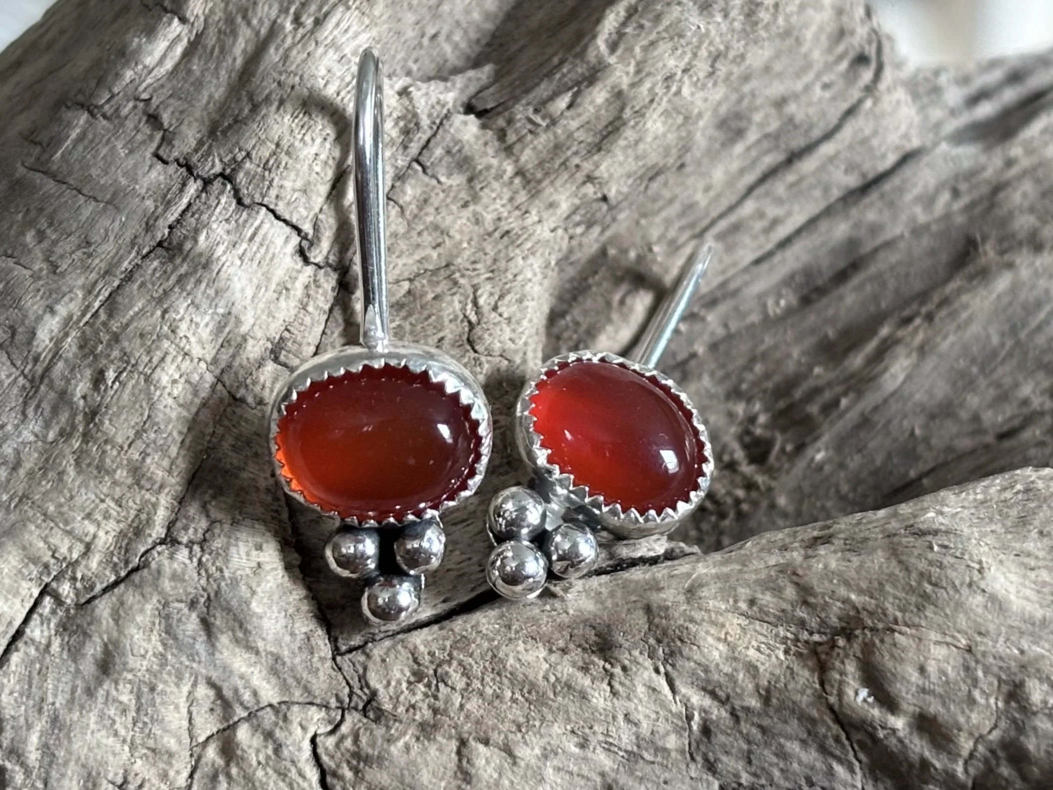 Oval Set w:Trpl Ball Red 2.jpeg