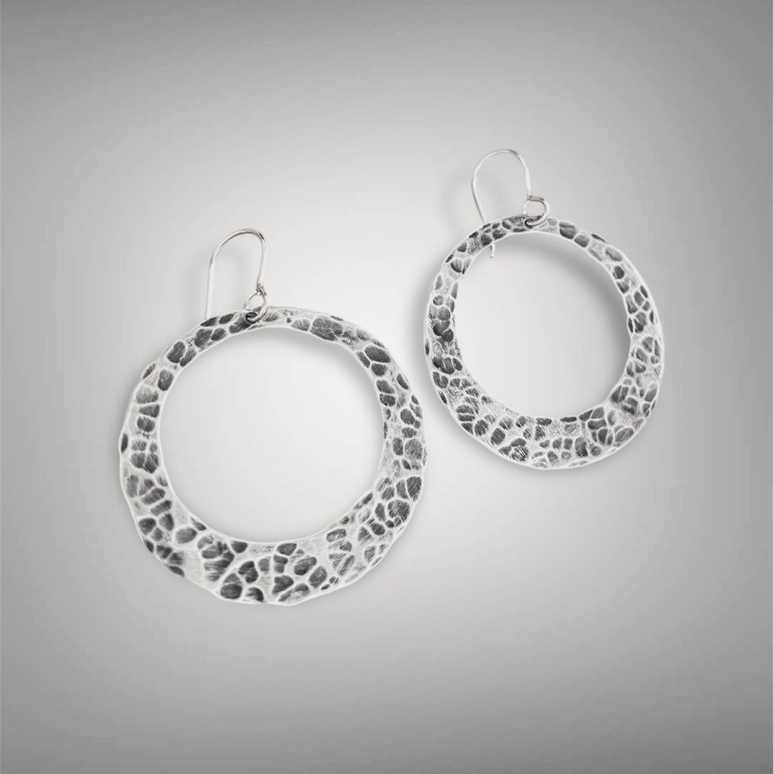 Wide Hammered Hoop Earrings c.jpeg