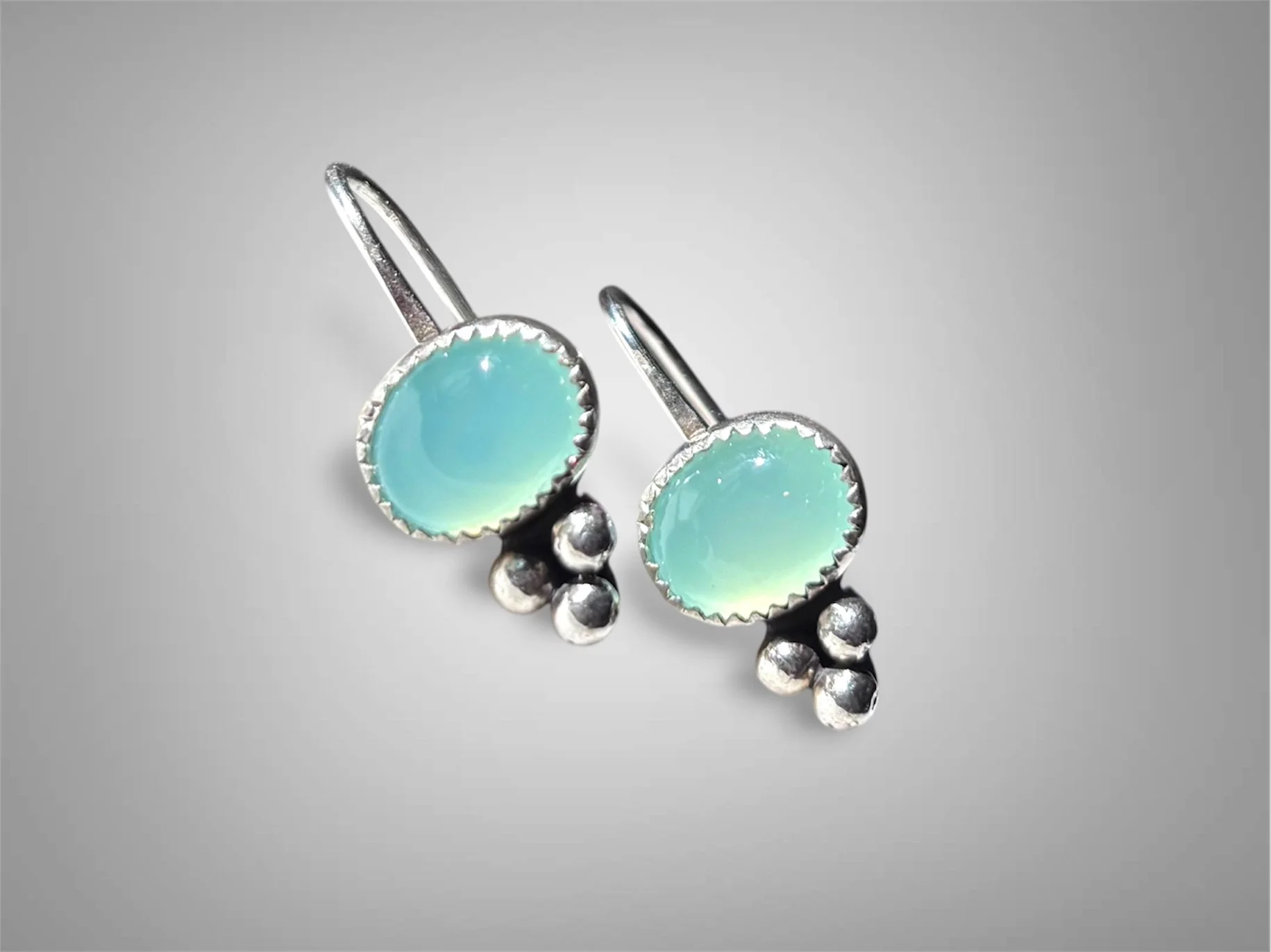 Oval Set w:Trpl Ball Aqua 3.jpg