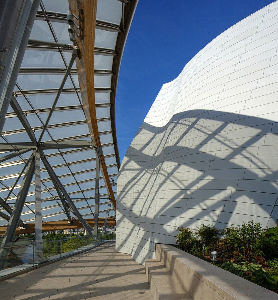9._Frank_Gehry_Fondation_Louis_Vuitton_-_©2014_Todd_Eberle.jpg