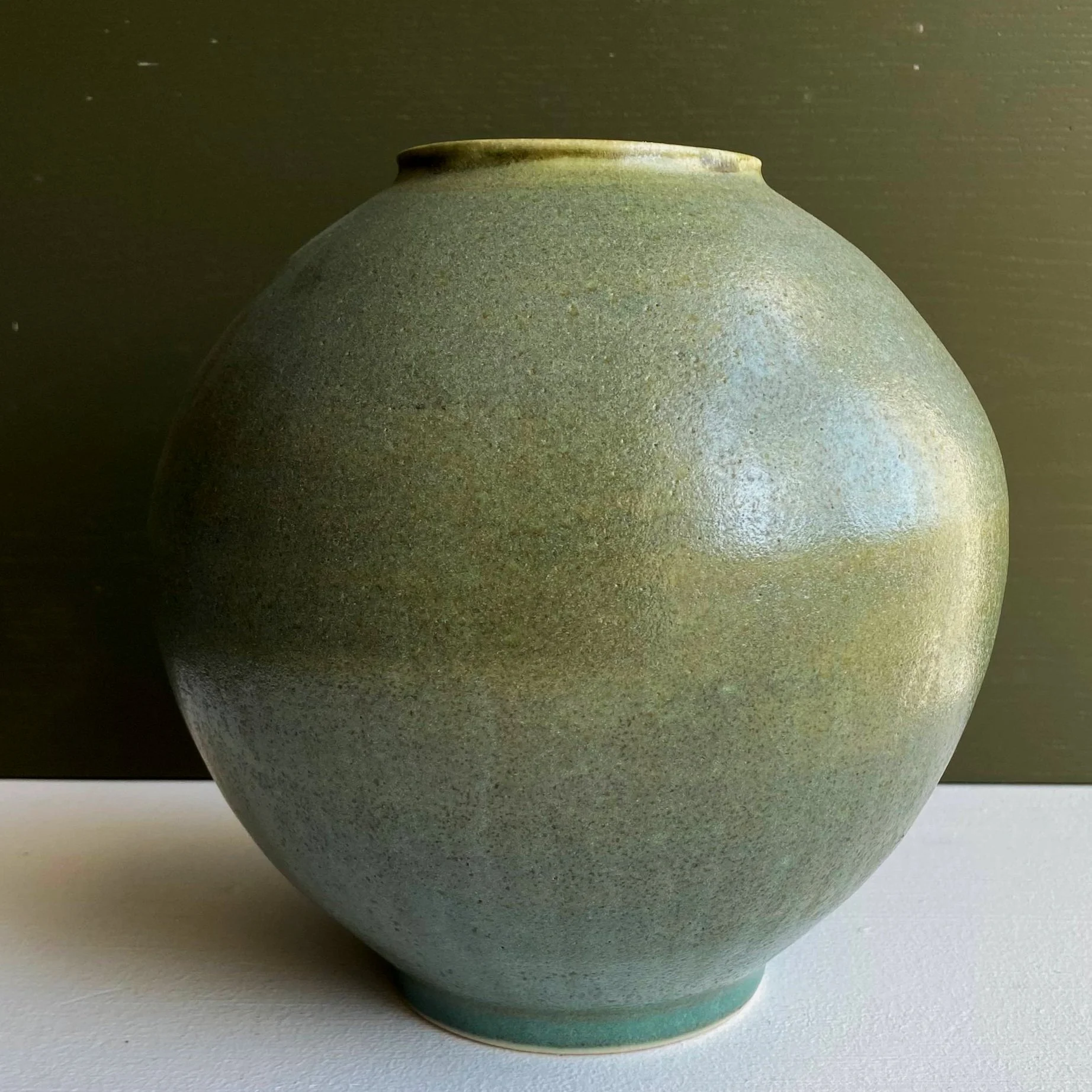 Green+round+vase.jpg