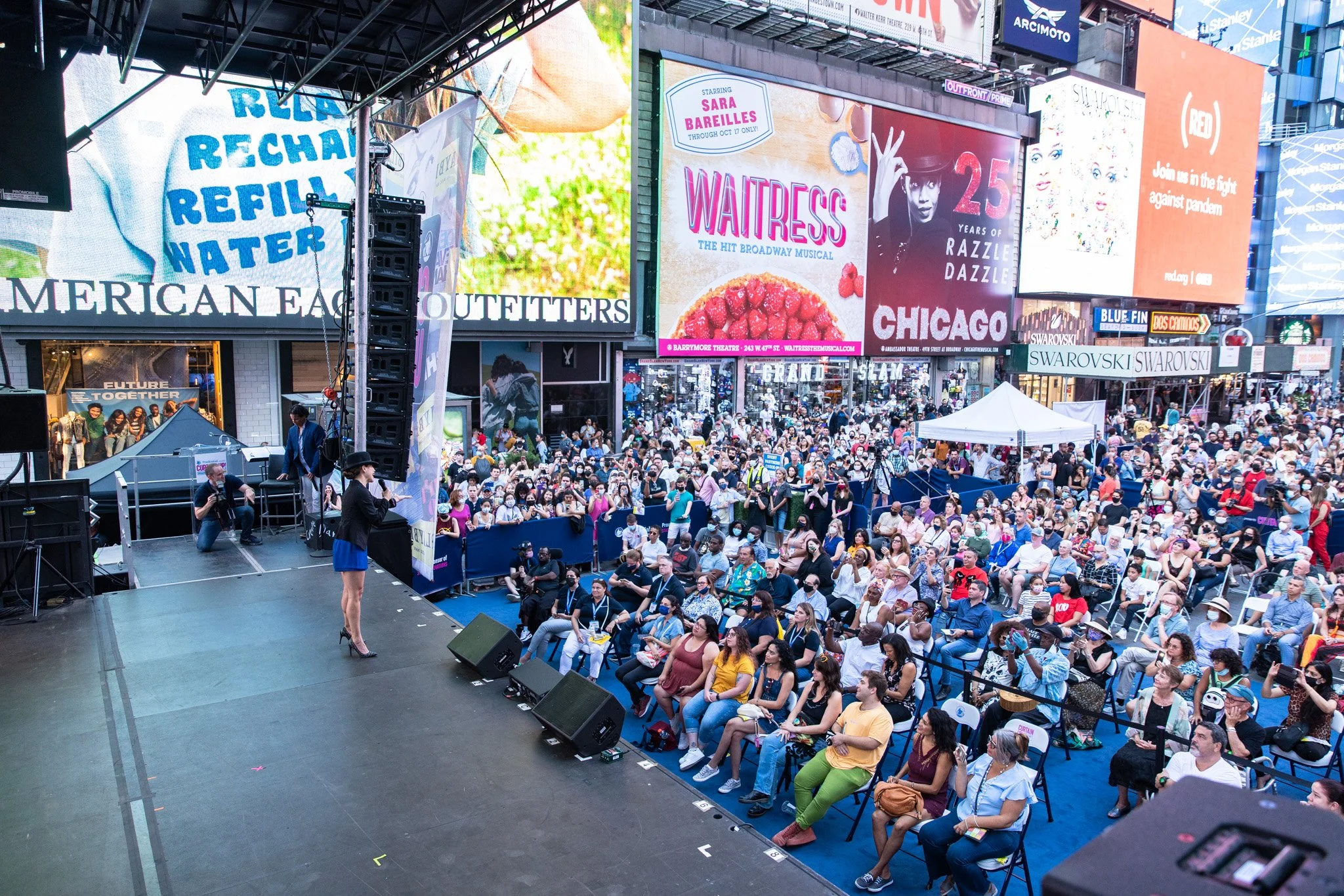 38_Curtain Up_Viva Broadway_Bianca Marroquin and crowd 2.JPG