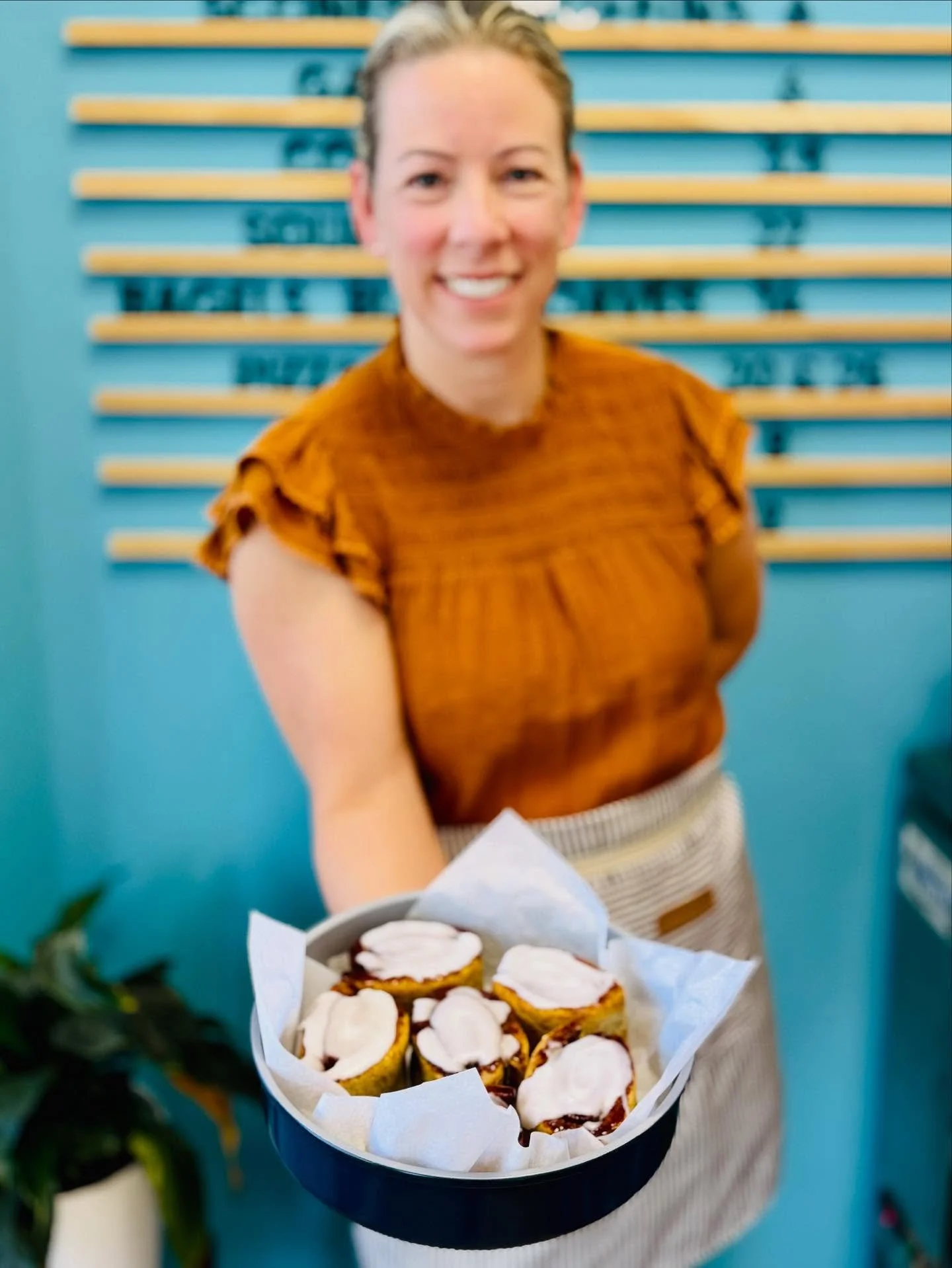 Mark your calendars🗓️! National Cinnamon Roll Day is THIS Saturday, October 4th🤗 and we&rsquo;re celebrating with a BOGO sale! This Saturday only, buy one cinnamon roll and get one free! 

P.S. We have a special pumpkin spice cinnamon roll offering