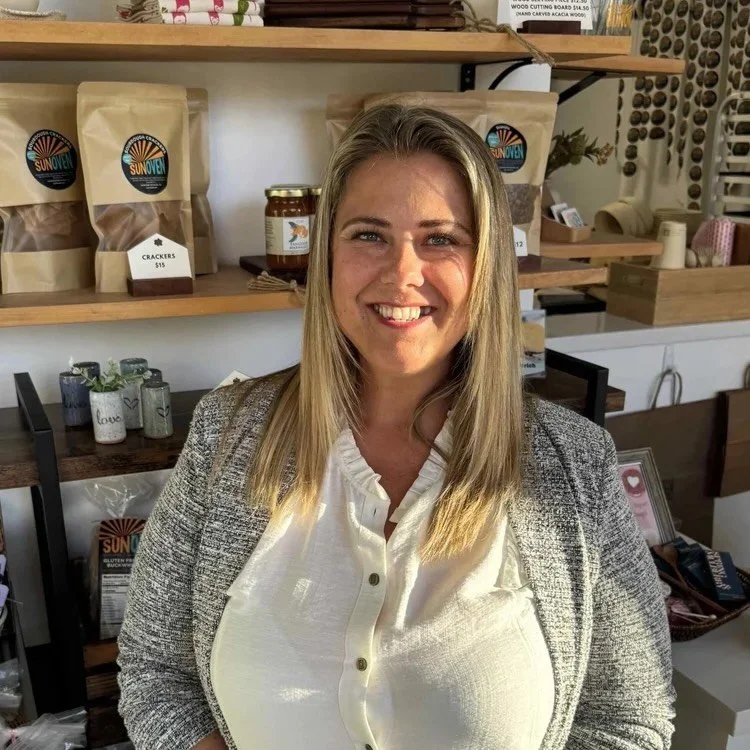 We are excited to introduce you to Mariekie, SunOven&rsquo;s new Operations Manager☀️!

She is looking forward to support our mission and the team behind it. She looks forward to nurturing the internal systems that allow the bakery to do what it does