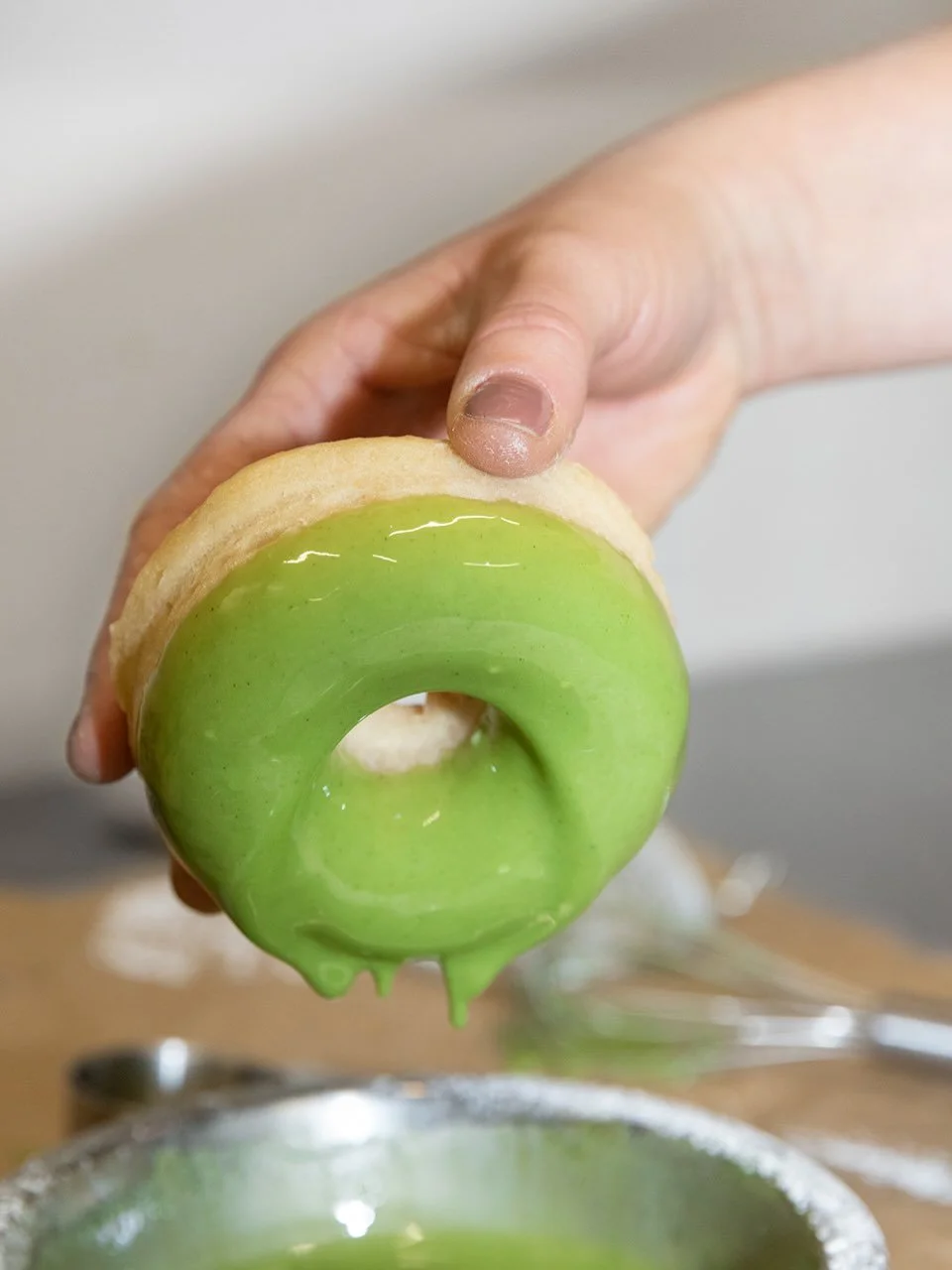 Guess what&rsquo;s back💚💚?! Our popular Ginger Matcha doughnut is available at the bakery today through March. 

Rich and gingery with a hint of matcha, this doughnut will quickly become your new favorite! 

#matchadonuts #matcha #glutenfreedonuts