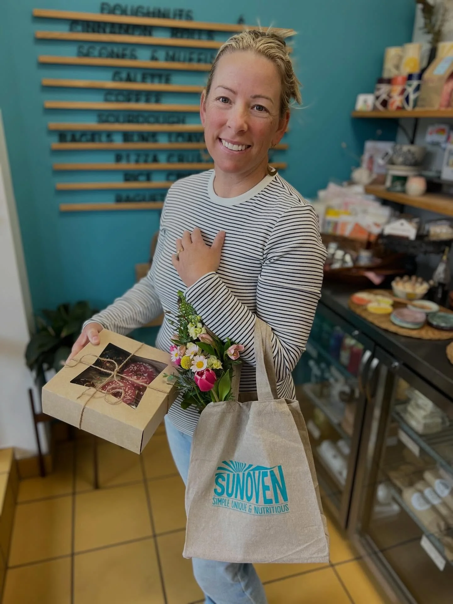 Happy Earth Day friends!!🌎🍃🌱🌳 To celebrate, we&rsquo;re giving a FREE SunOven tote with orders of $25 or more (online or at the bakery!).

Our tote bags are also organic and made from recycled cotton, so you can feel good about using them. 

#hap