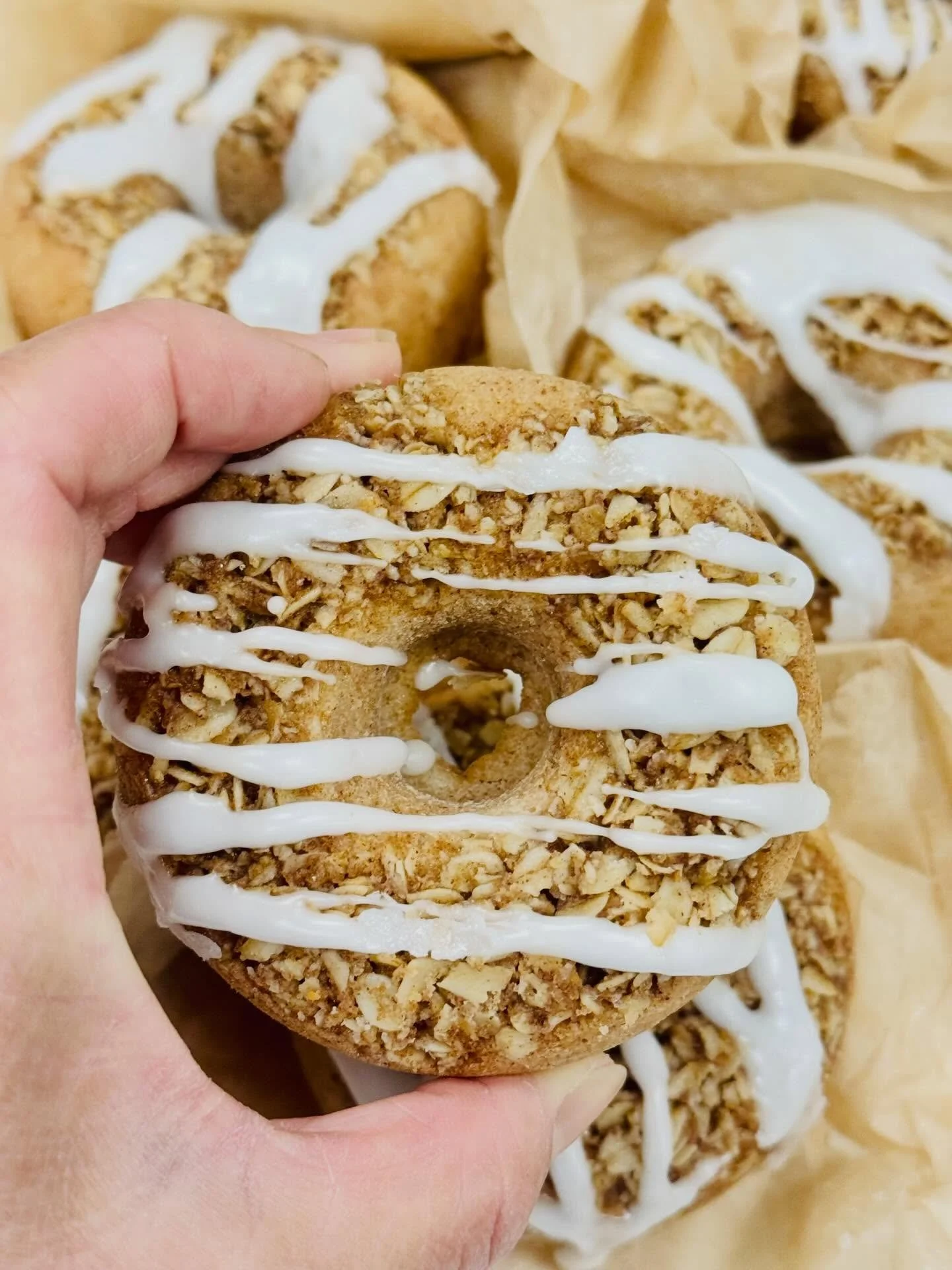 Our coffee cake doughnuts are part of our regular doughnut lineup, available every day of week🍩. 

If you haven&rsquo;t tried this flavor yet, you need to! 

#coffeecake #glutenfreedonuts #ojaieats