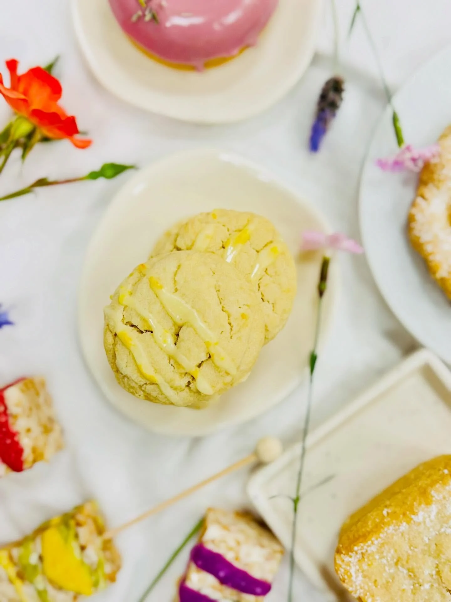 Don&rsquo;t wait til the last minute this year😅&hellip; Pre-order your Mother&rsquo;s Day treats to make it fast and easy for pickup on Mother&rsquo;s Day weekend! Plus, you&rsquo;re guaranteed to get exactly what you want😉. 

Visit our website to 