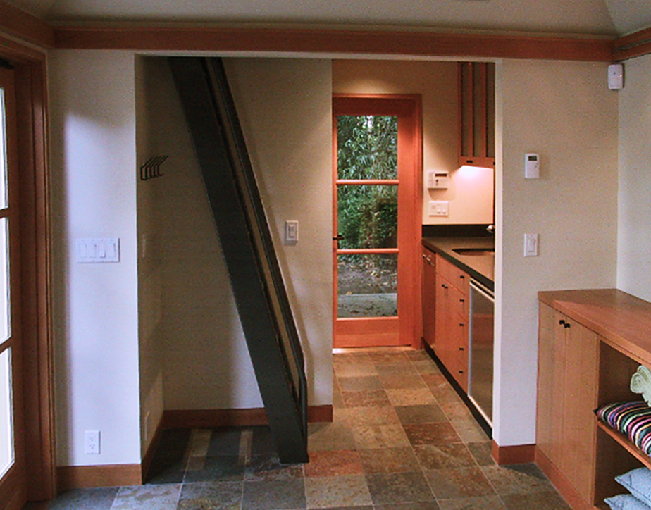 poolhouse-sidedoor-adj.jpg